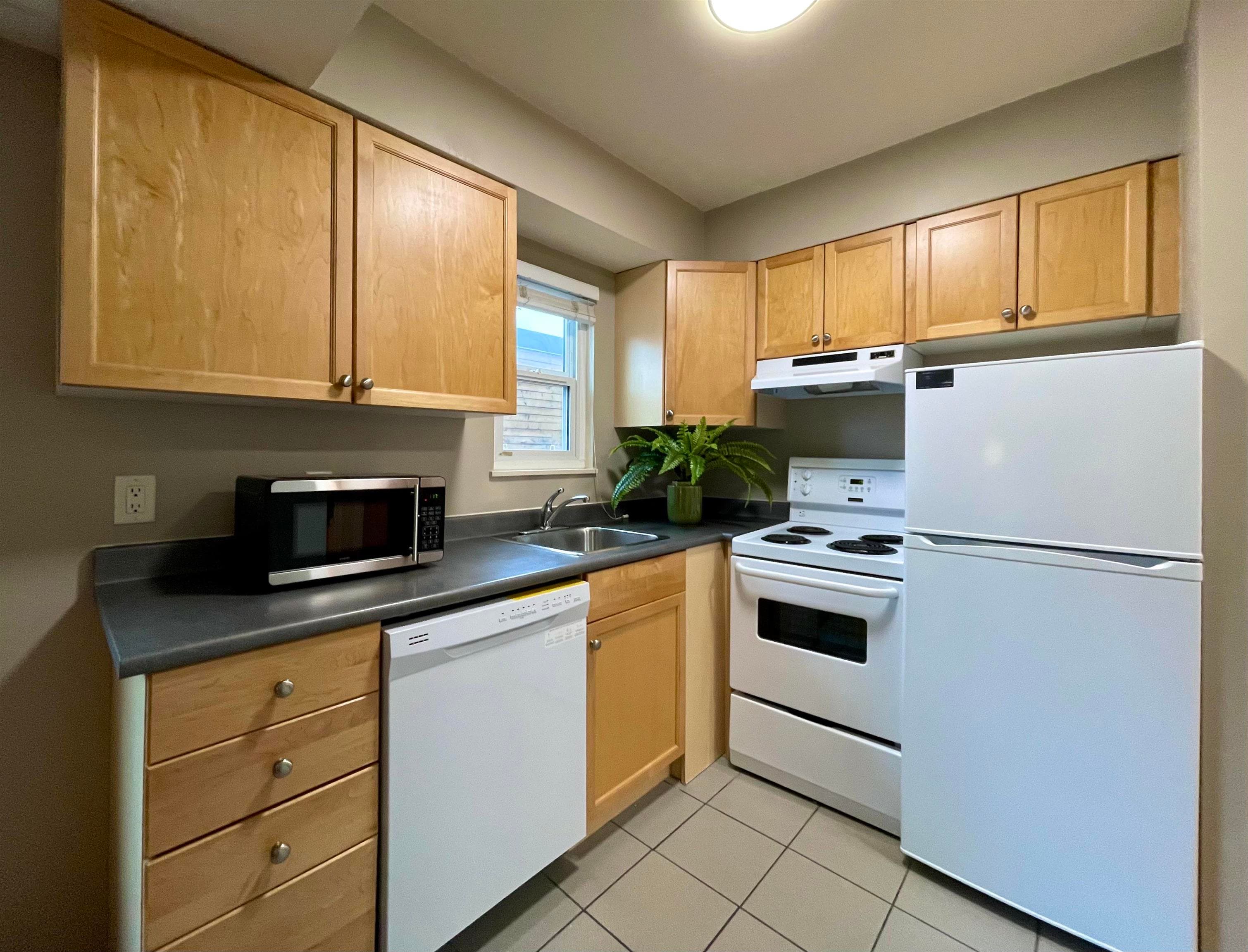 302 - 1985 W 8th Avenue, Vancouver, V6J 1W2 — photo 3