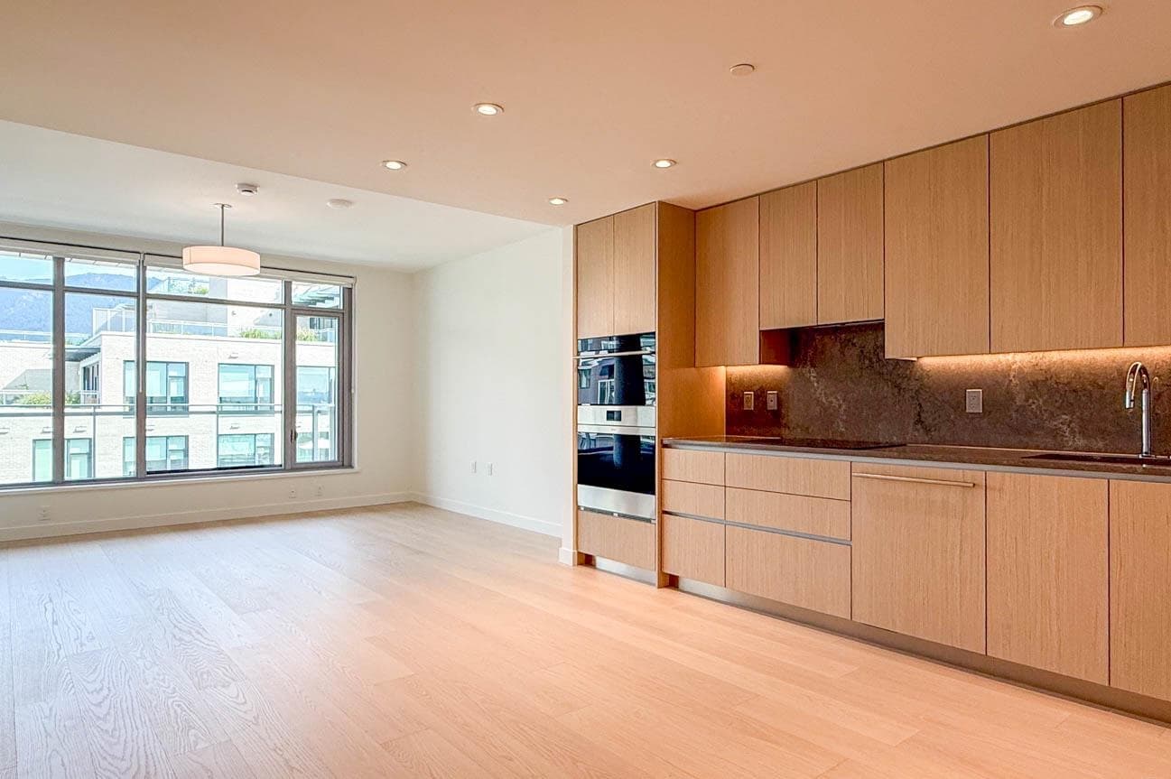 607 - 777 Harbour Way, North Vancouver, V7P 0G2 — photo 4