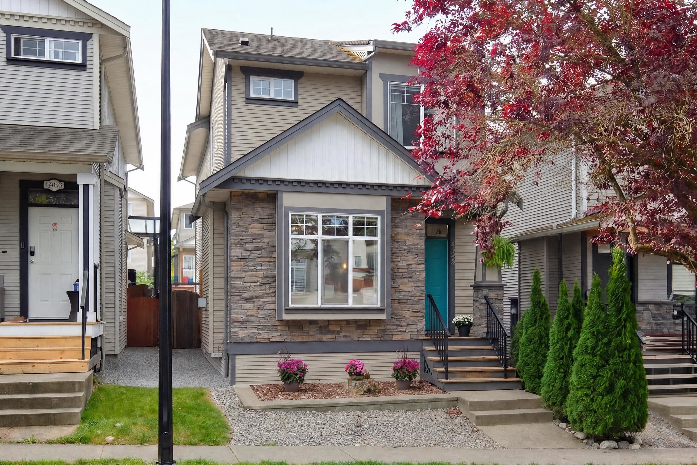 24360 102a Avenue, Maple Ridge, V2W 2E3 — photo 1