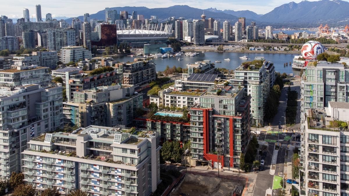 906 - 38 W 1st Avenue, Vancouver, V5Y 0K3 — photo 2