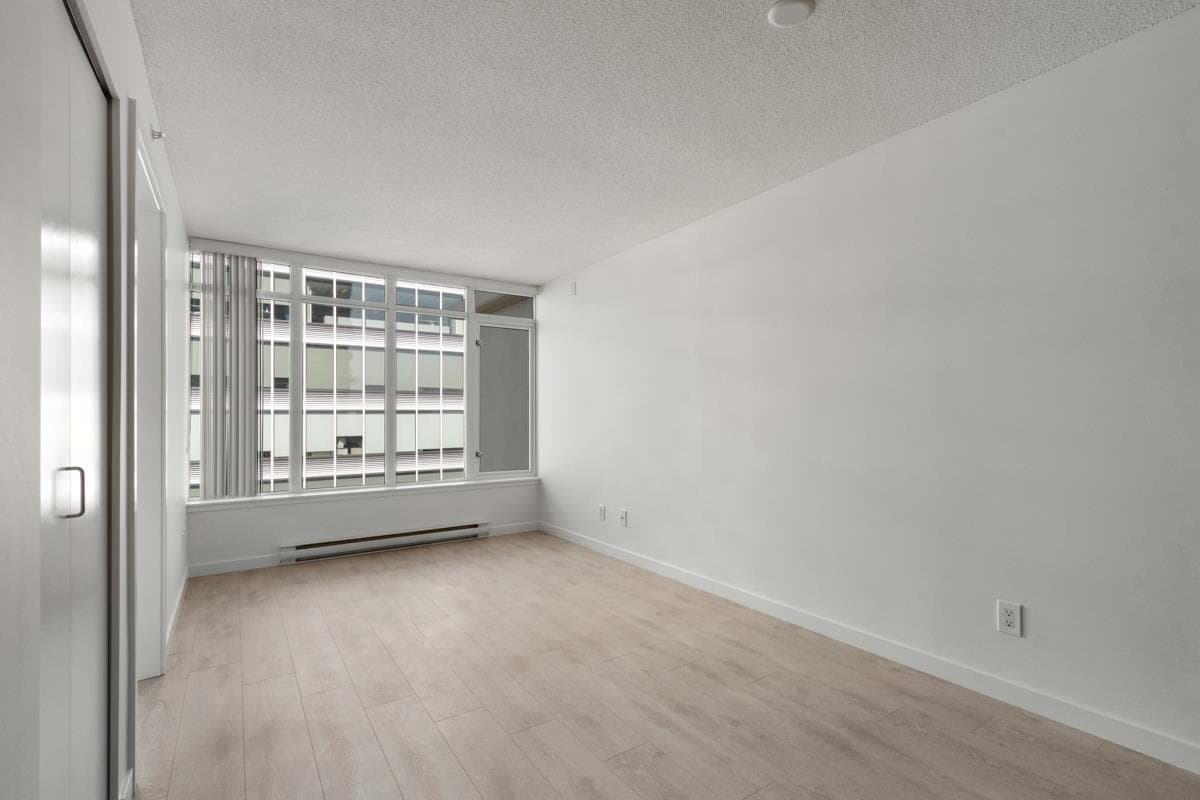 2606 - 610 Granville Street, Vancouver, V6C 3T3 — photo 5