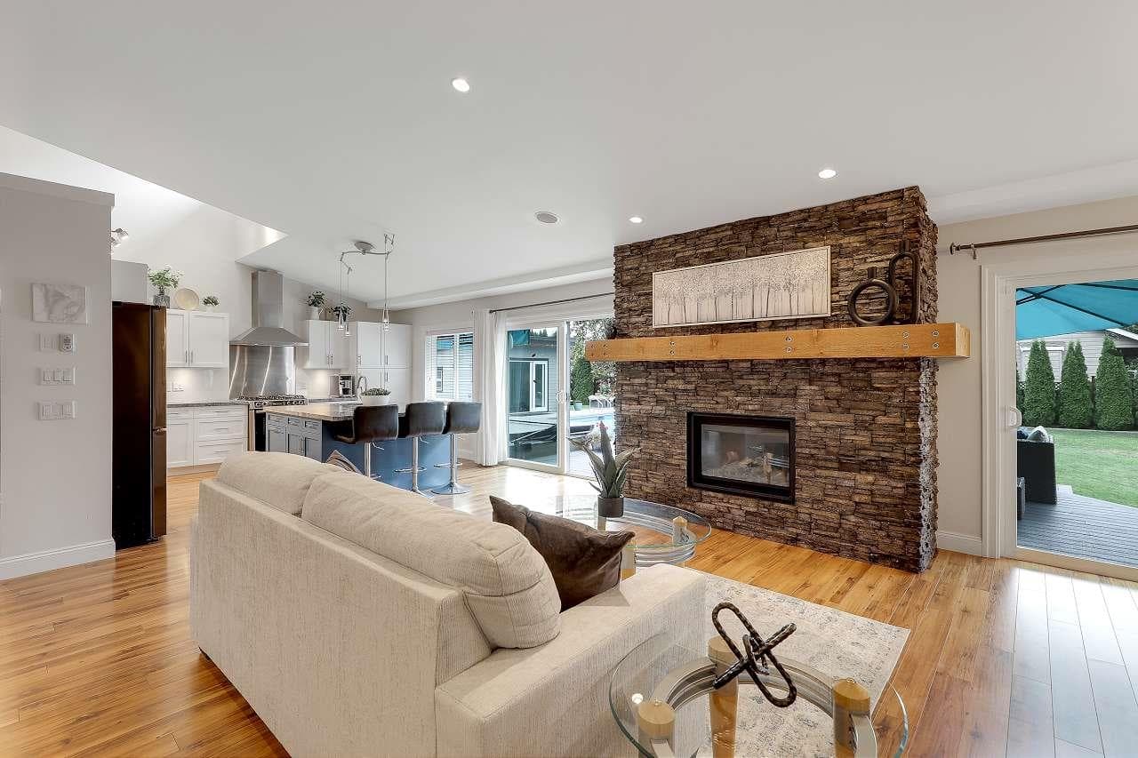 4930 196 Street, Langley, V3A 1A3 — photo 2