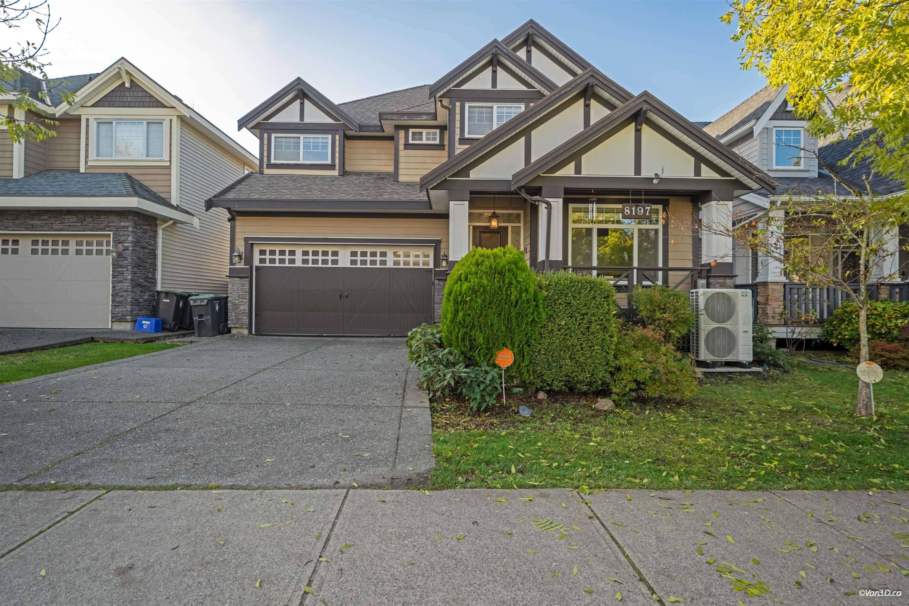 8197 211 Street, Langley, V2Y 0E4 — photo 1