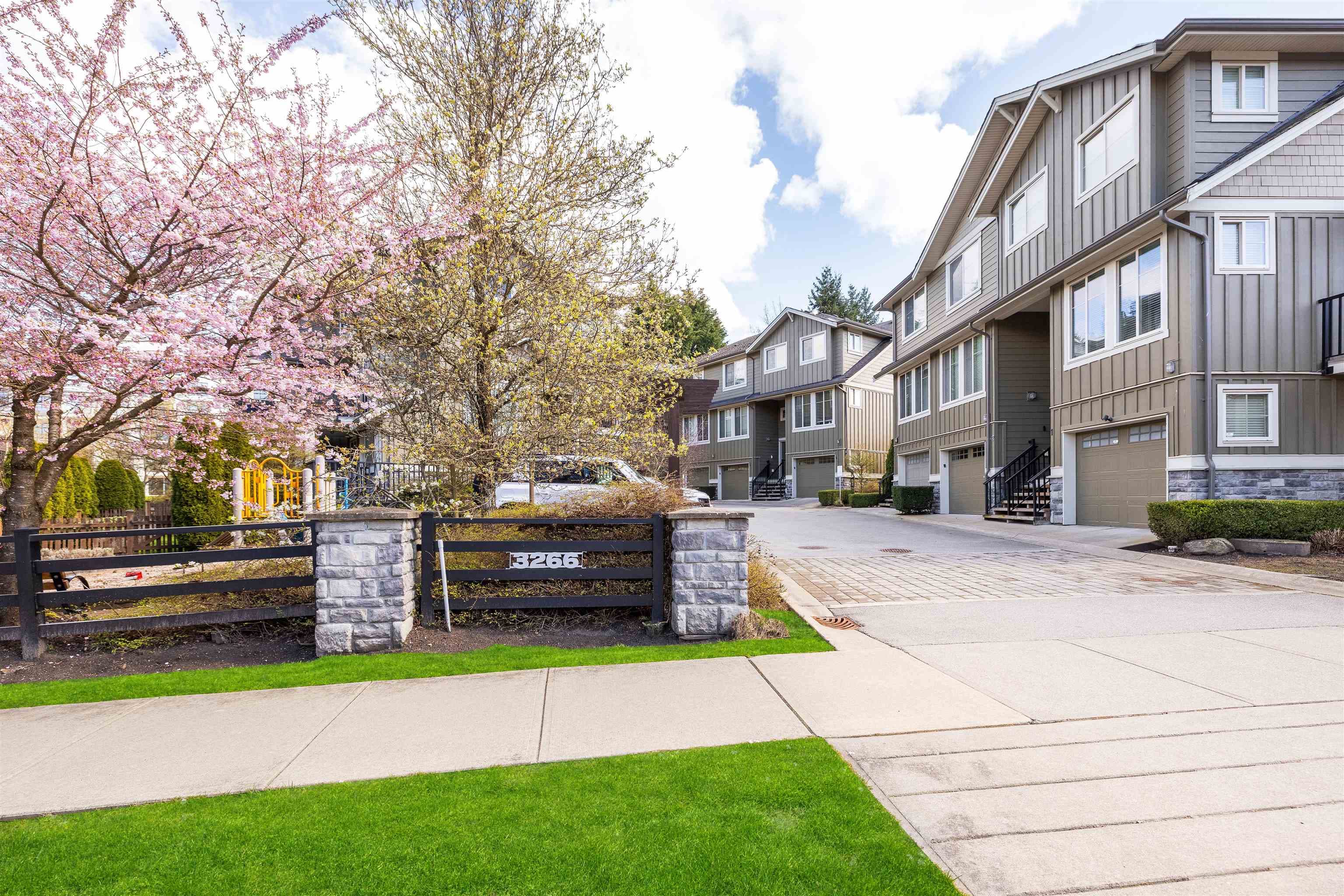 8 - 3266 147 Street, Surrey, V4P 1Z8 — photo 2