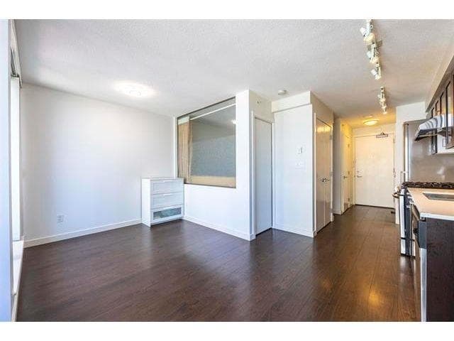 304 - 4818 Eldorado Mews, Vancouver, V5R 0B3 — photo 4