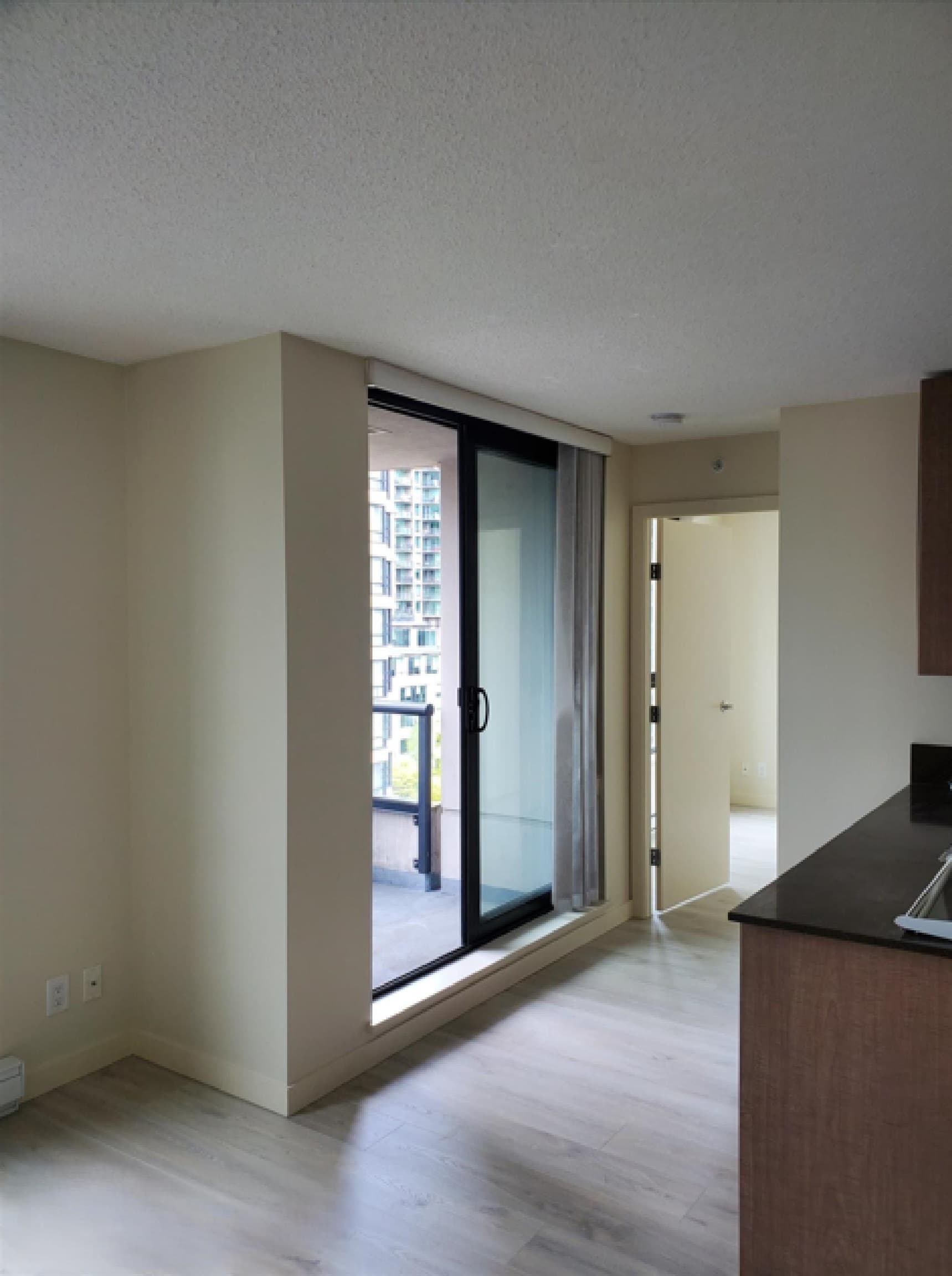 1302 - 977 Mainland Street, Vancouver