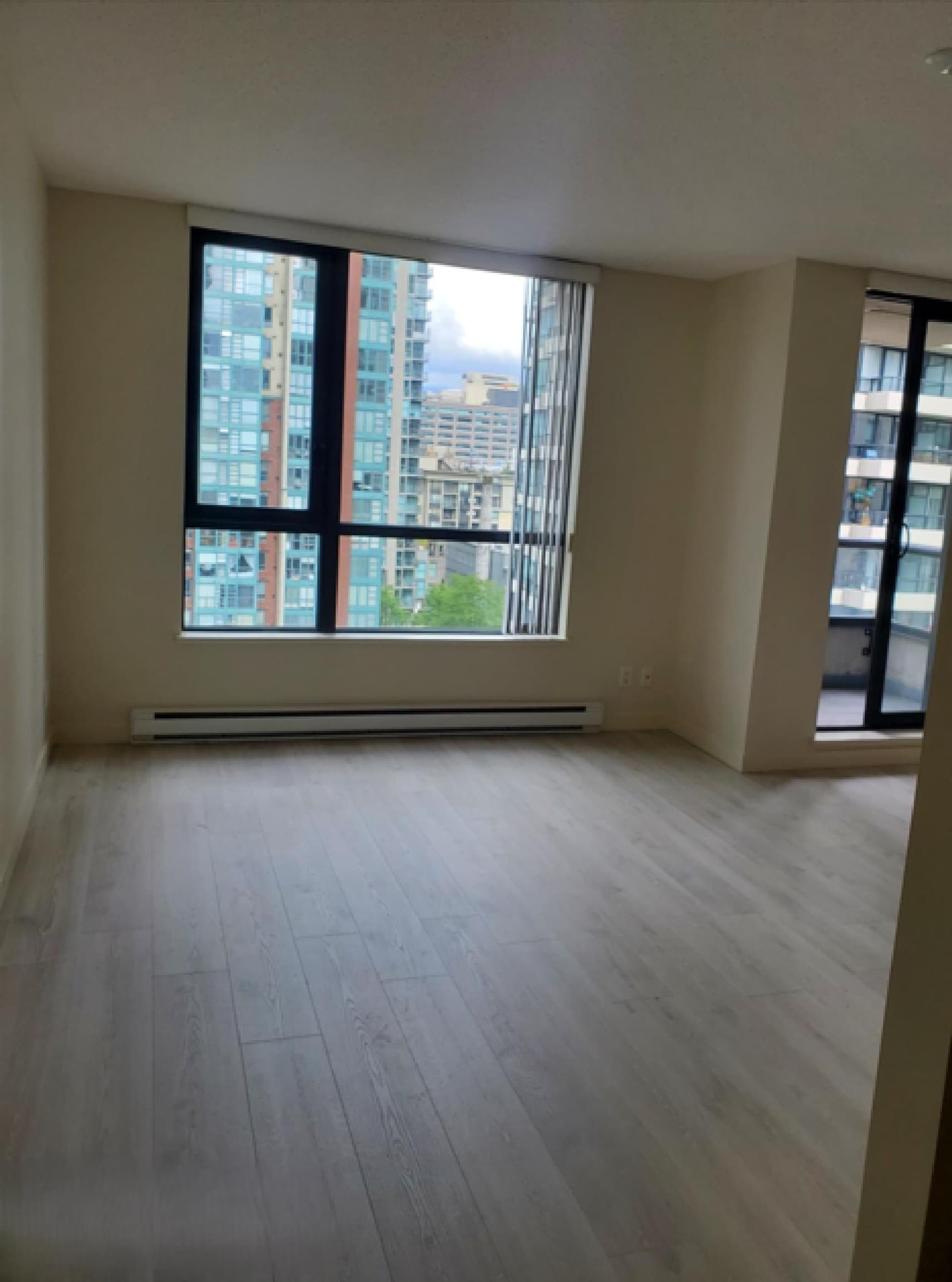 1302 - 977 Mainland Street, Vancouver, V6B 1T2 — photo 4