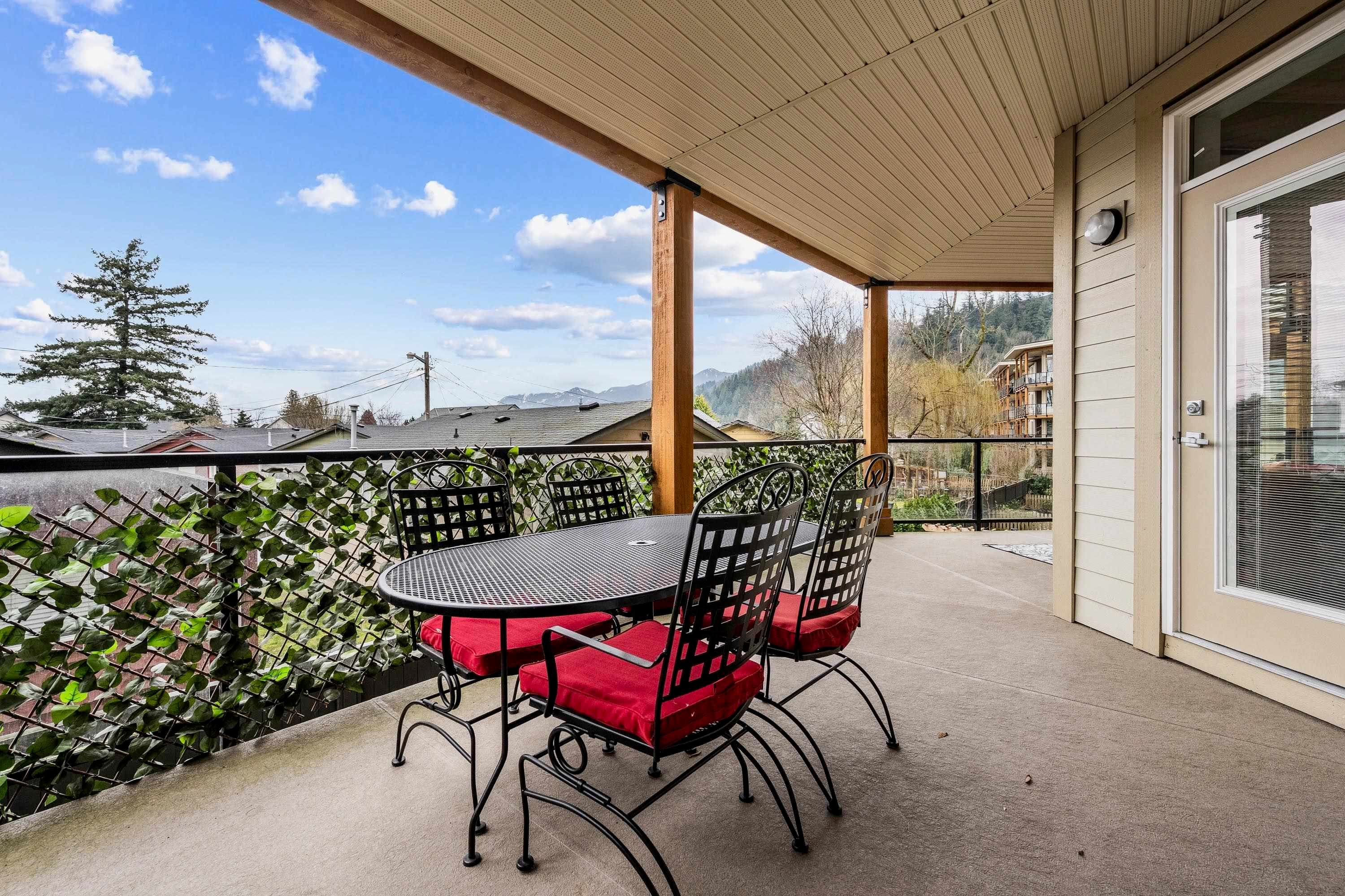 210 - 45754 Keith Wilson Road, Chilliwack, V2R 6A9 — photo 4