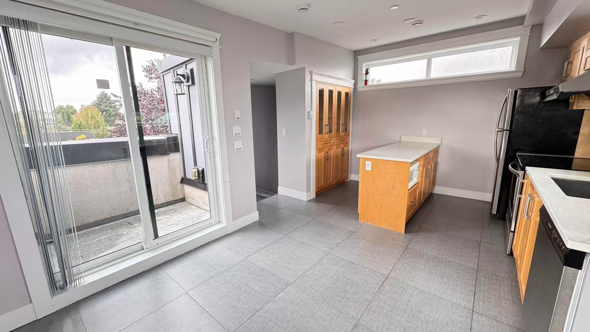 Laneway House - 3202 E 5th Avenue, Vancouver, V5M 1P3 — photo 3