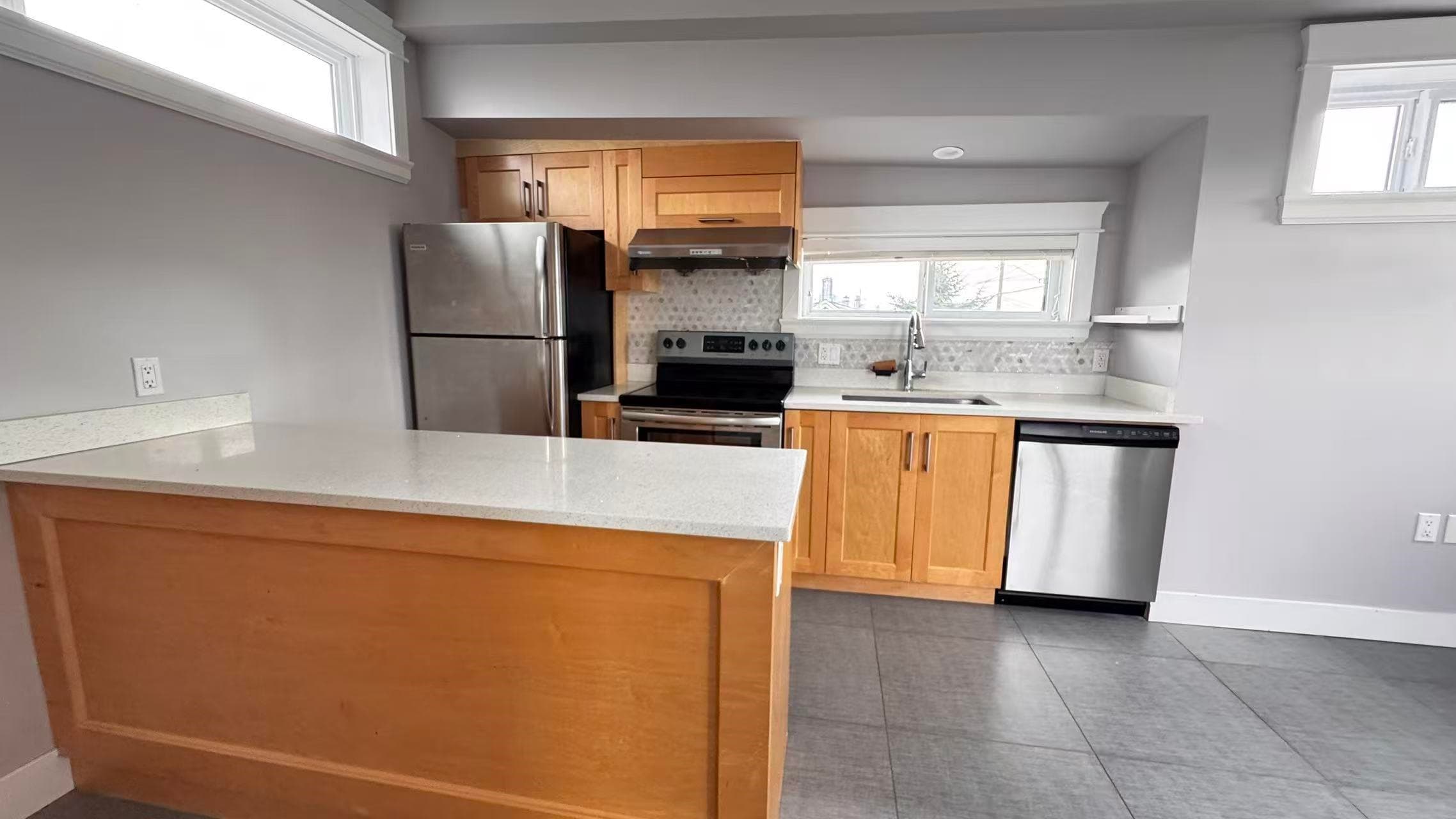 Laneway House - 3202 E 5th Avenue, Vancouver, V5M 1P3 — photo 4