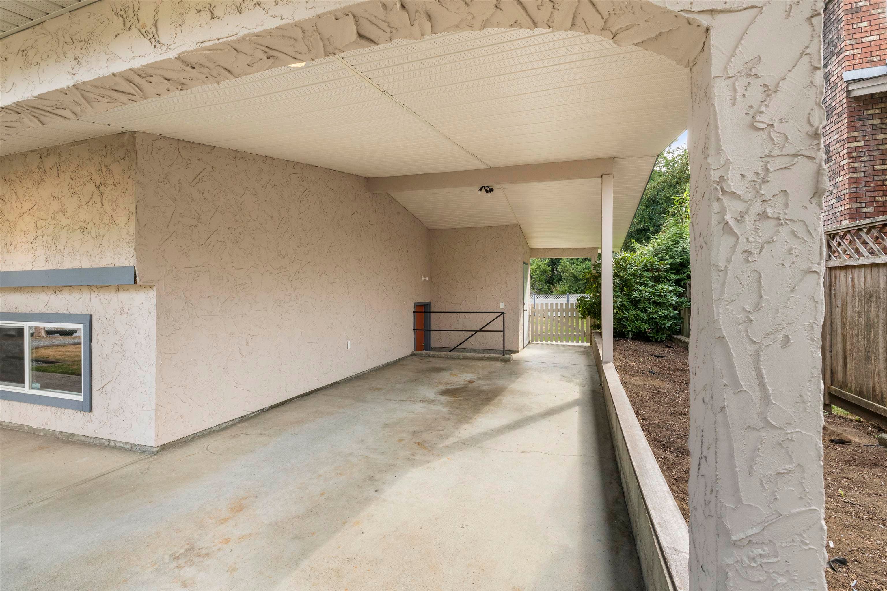 2170 Wildwood Street, Abbotsford, V2S 2Y8 — photo 3