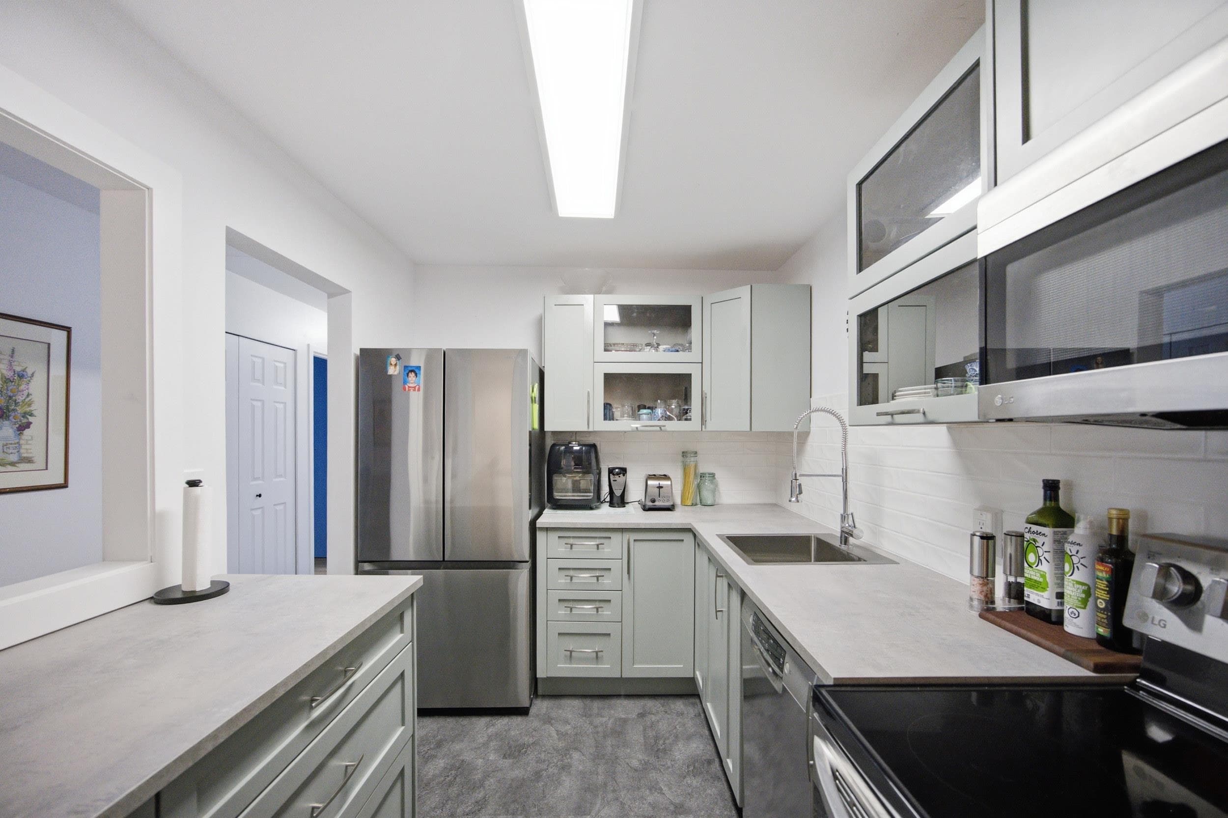 206 - 1555 Fir Street, White Rock, V4B 4B6 — photo 2