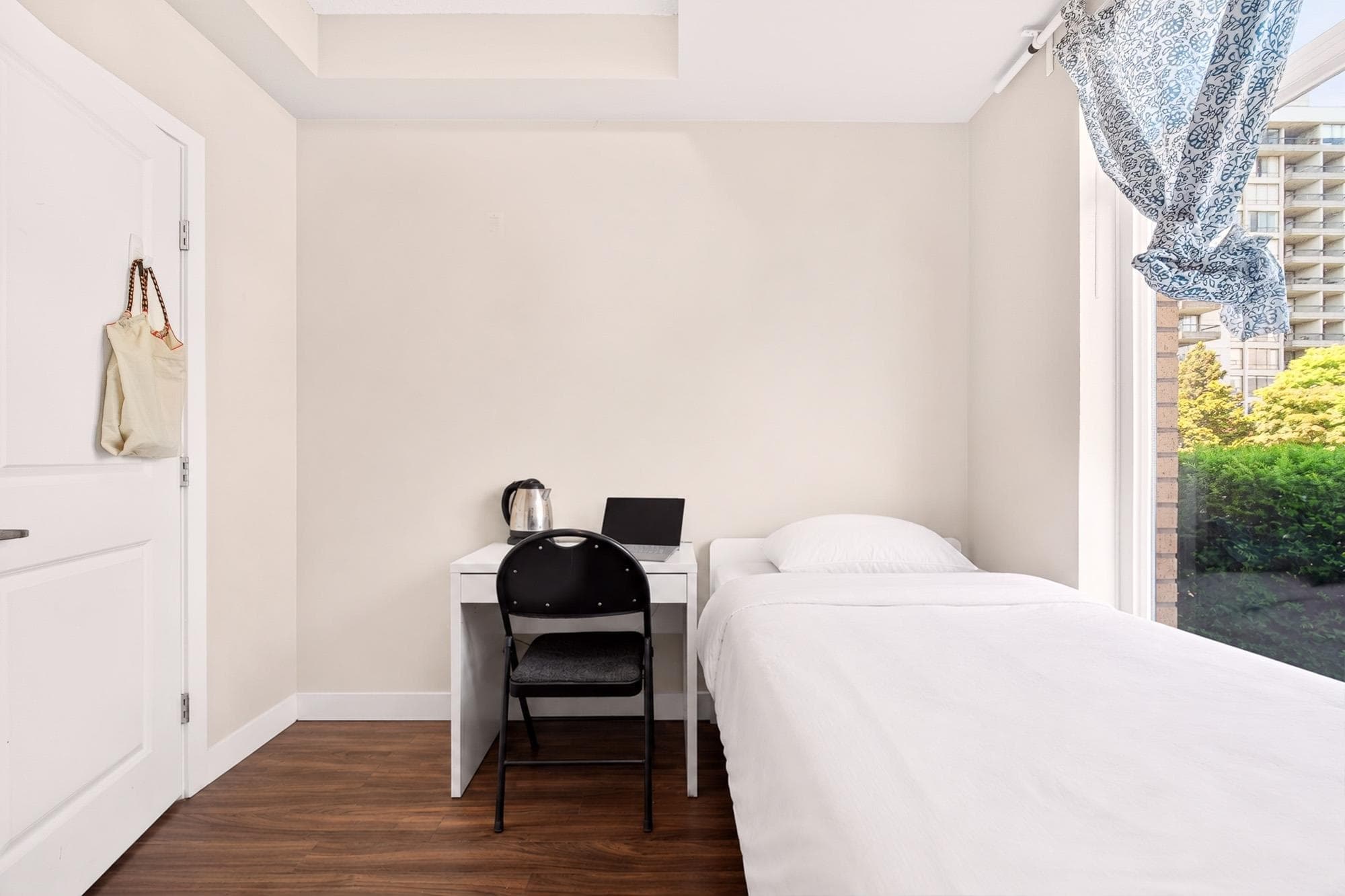 Third bedroom - 5692 Kings Road, Vancouver, V6T 1K8 — photo 3