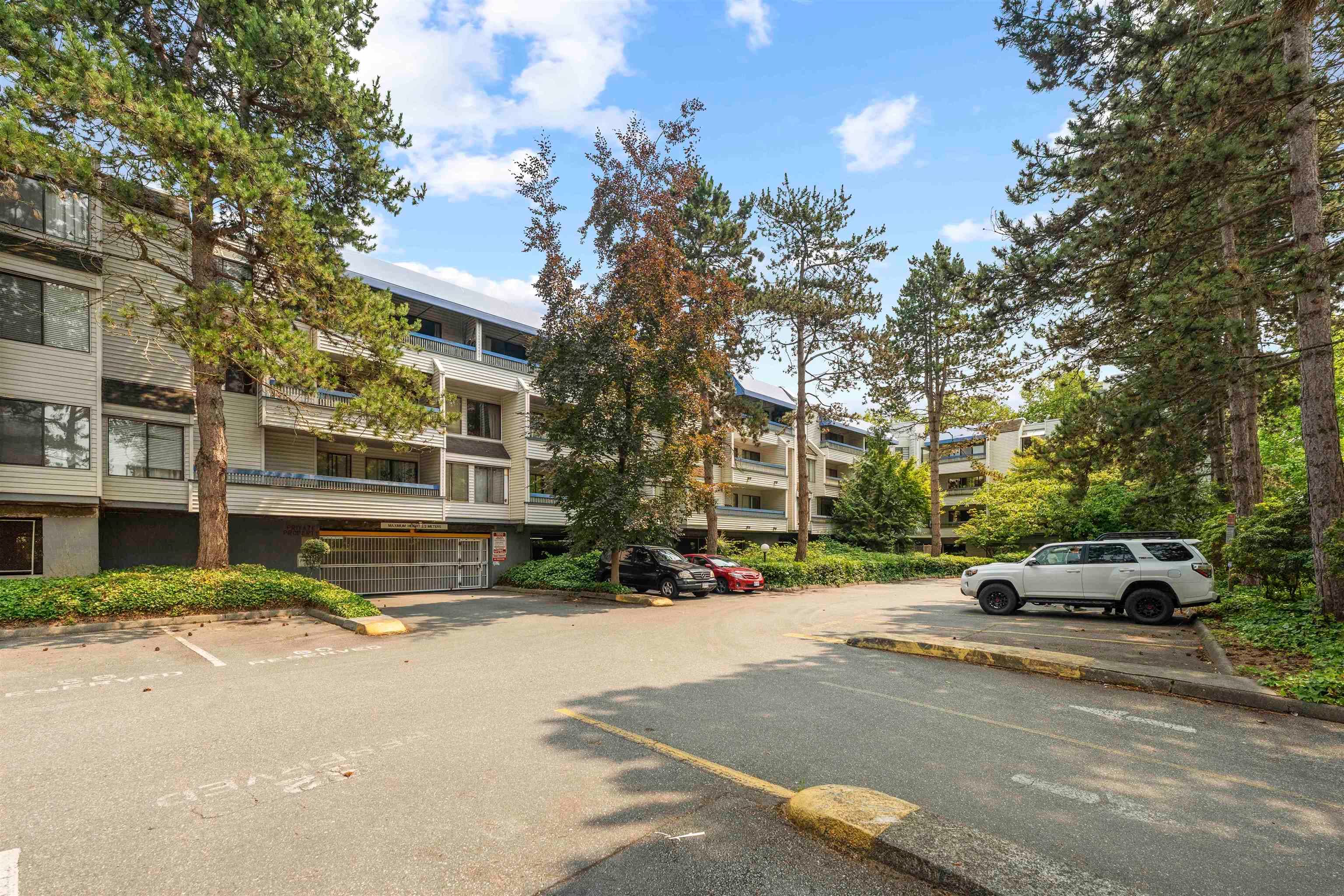302 - 5800 Cooney Road, Richmond, V6X 3A8 — photo 2