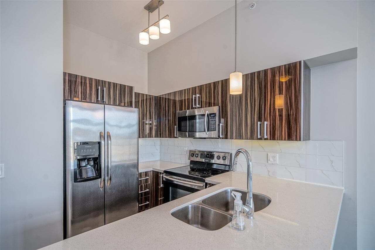 PH 606 - 22318 Lougheed Highway, Maple Ridge, V2X 2T4 — photo 5