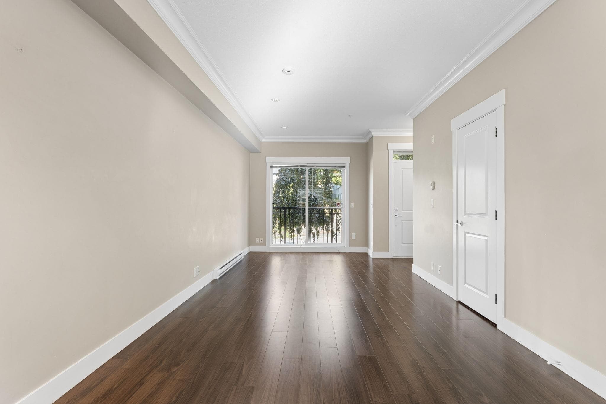 4 - 838 Royal Avenue, New Westminster, V3M 1J9 — photo 3