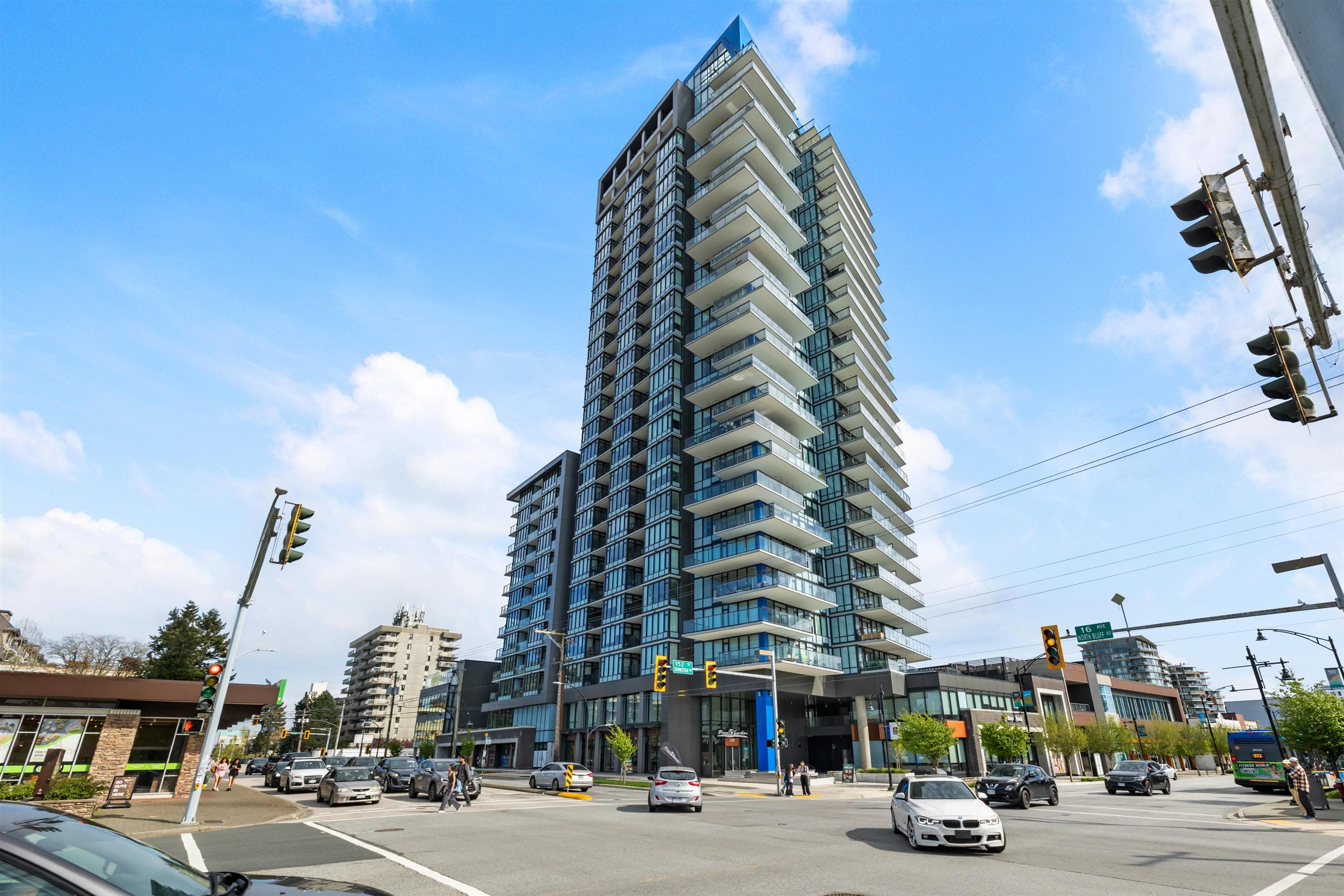 307 - 1588 Johnston Road, White Rock