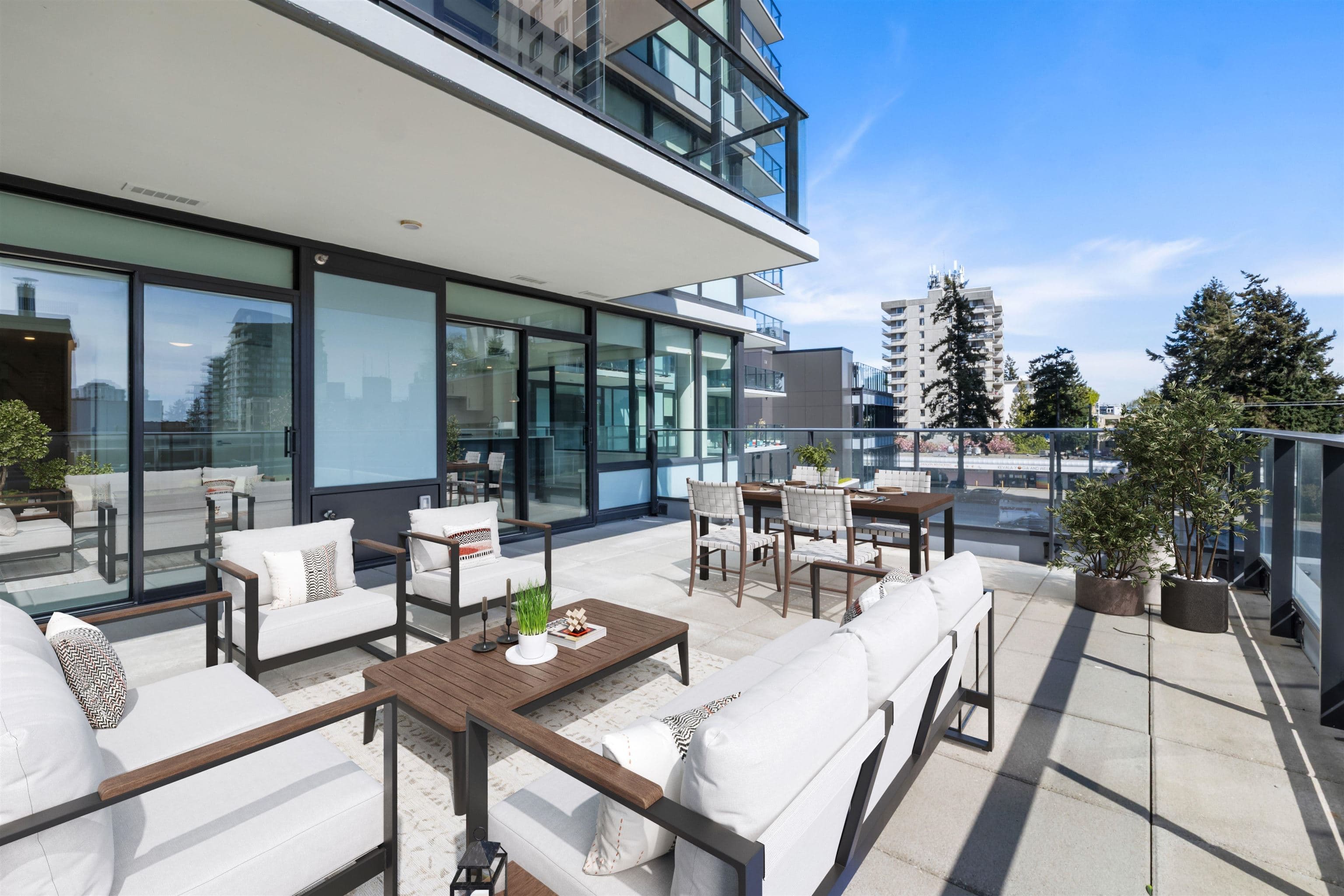 307 - 1588 Johnston Road, White Rock, V4B 0C5 — photo 5