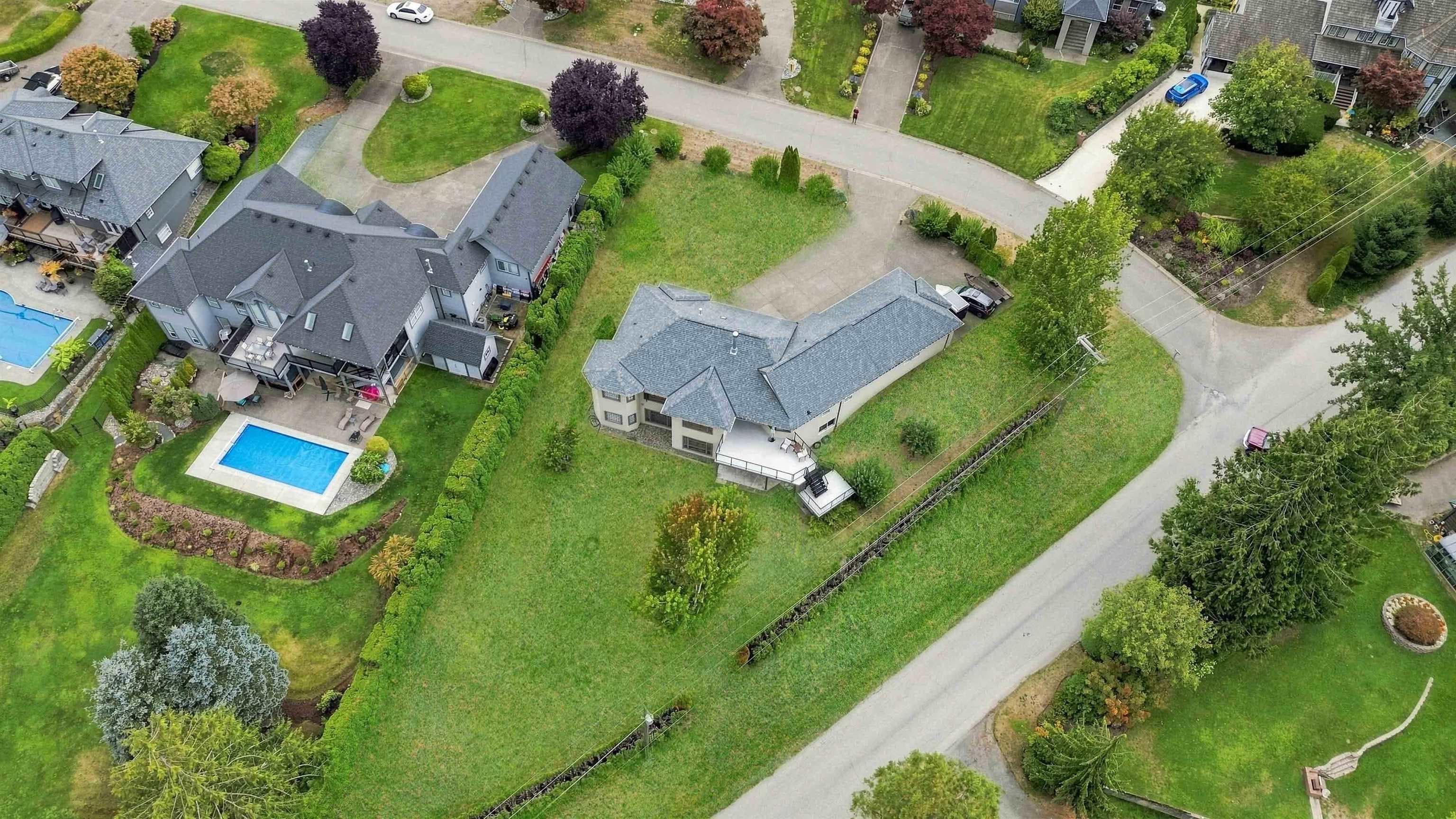 4320 Estate Drive, Sardis - Chwk River Valley, V2R 3B4 — photo 5