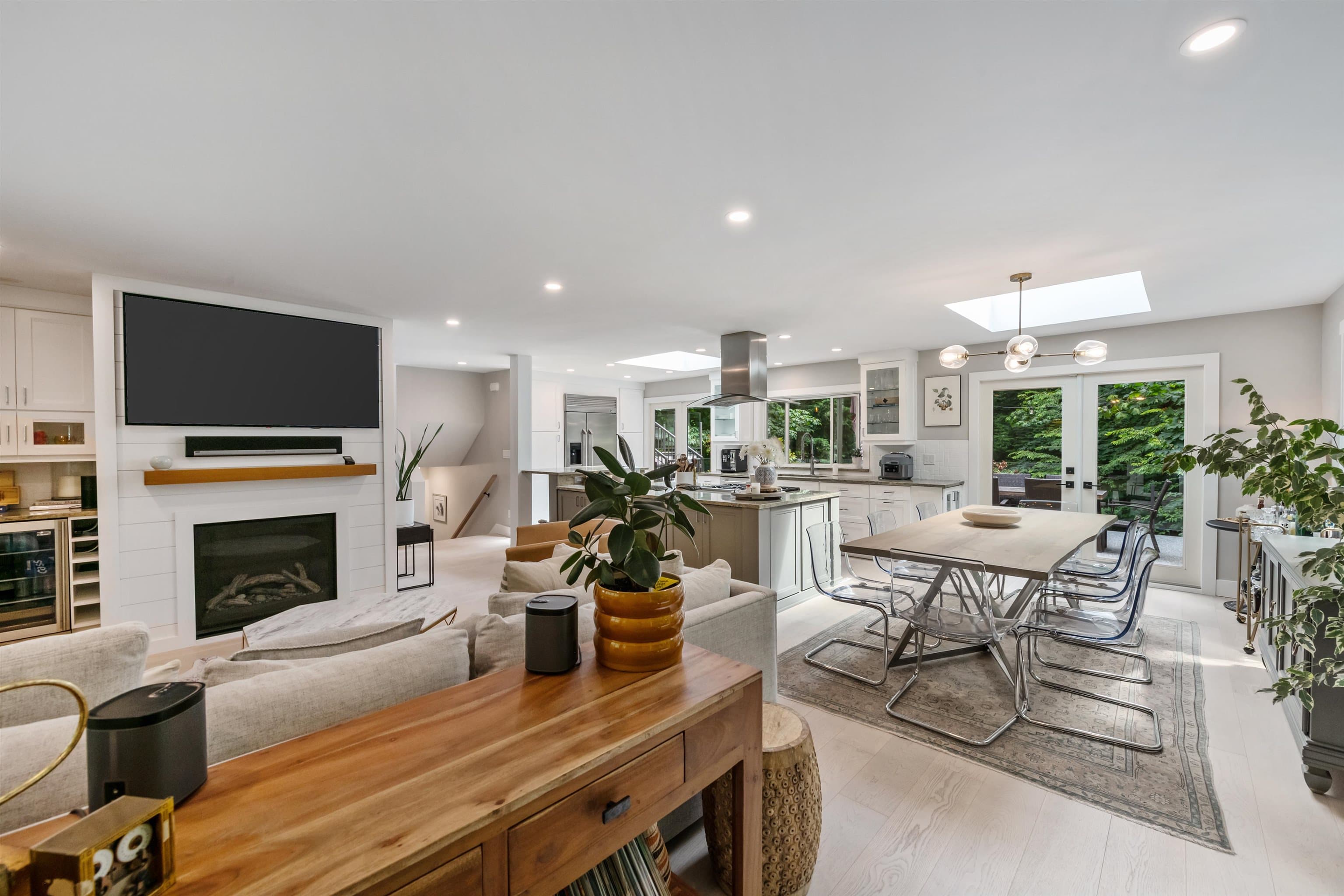 6240 St. Georges Avenue, West Vancouver, V7W 1Z7 — photo 5