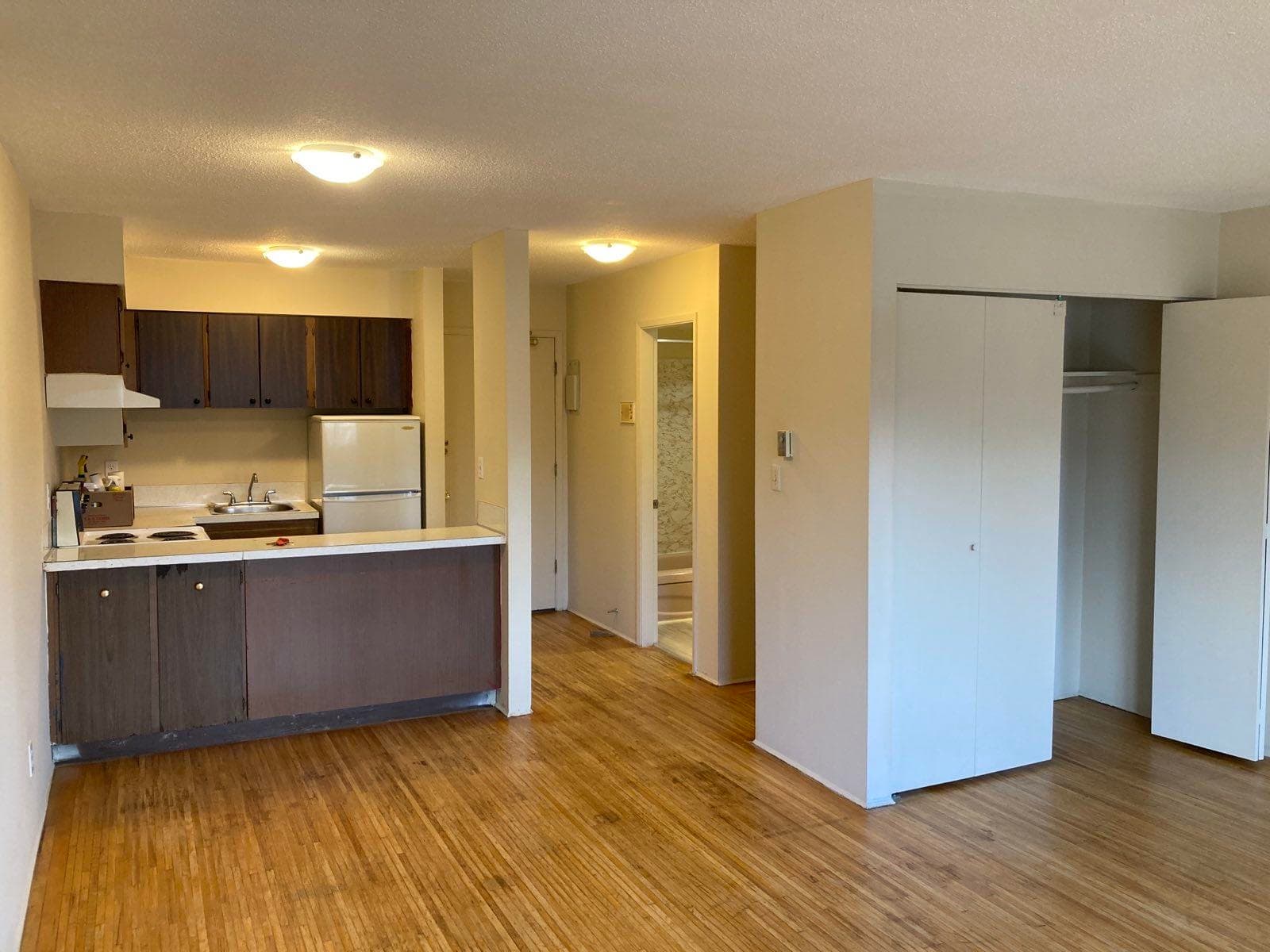211 - 3570 E Hastings Street, Vancouver, V5K 2A7 — photo 3