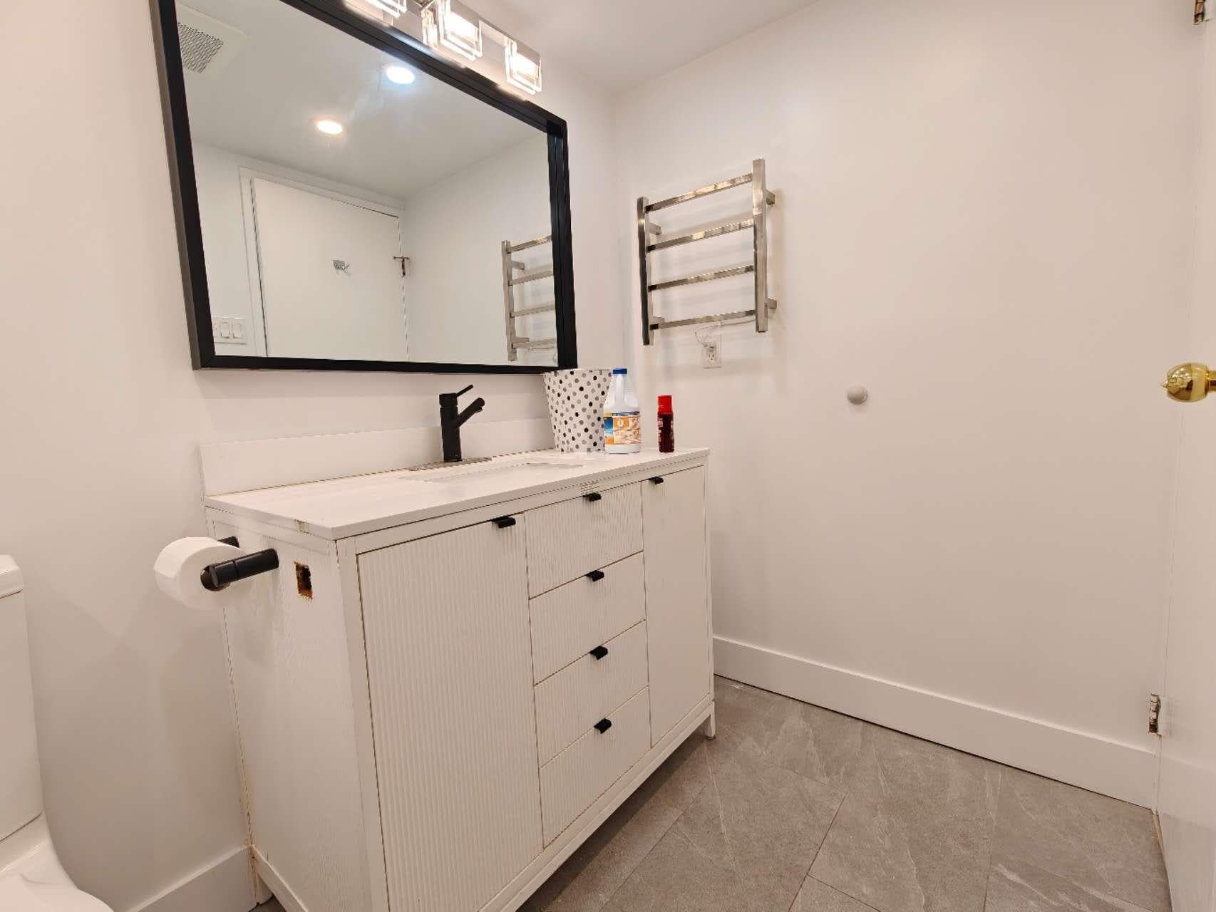 409 - 2024 W Fullerton Avenue, North Vancouver, V7P 3G8 — photo 5