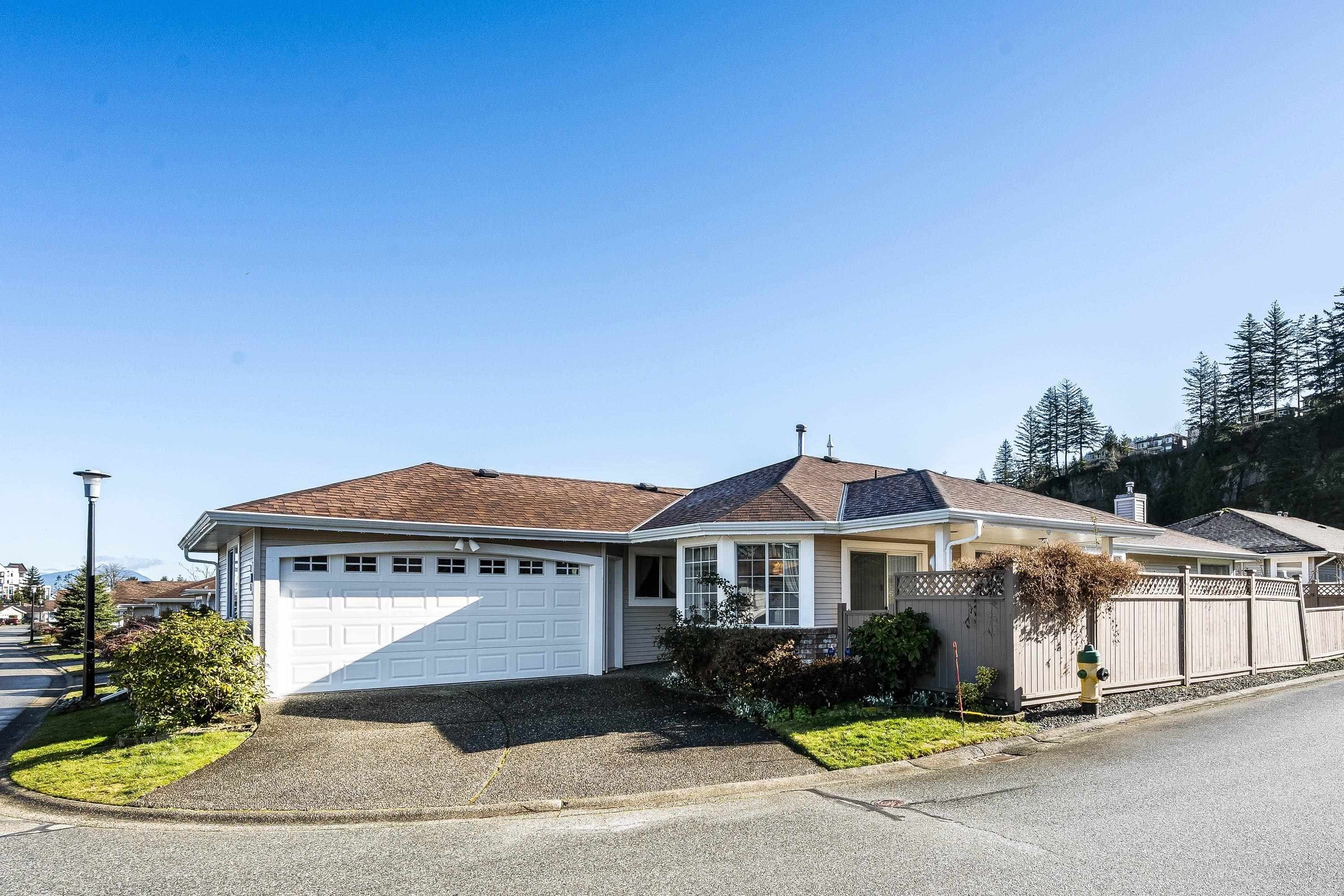 215 - 6001 Promontory Road, Chilliwack, V2R 3E3 — photo 1
