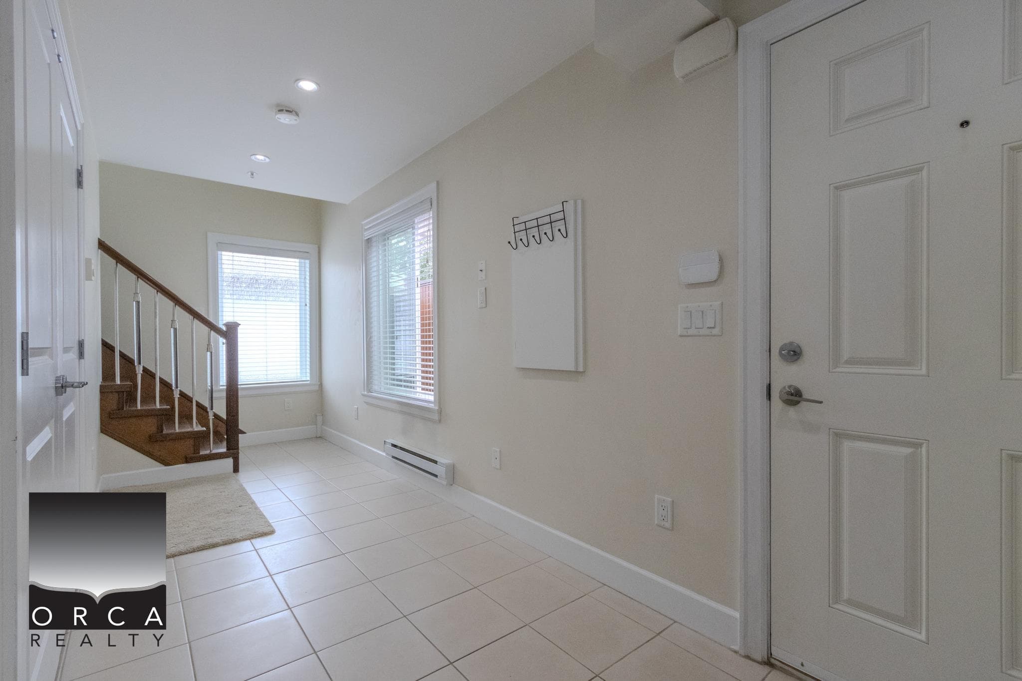 2570 E 2nd Avenue, Vancouver, V5M 1C6 — photo 3