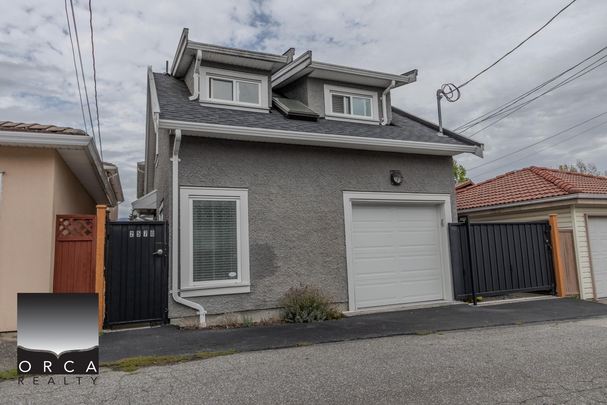2570 E 2nd Avenue, Vancouver