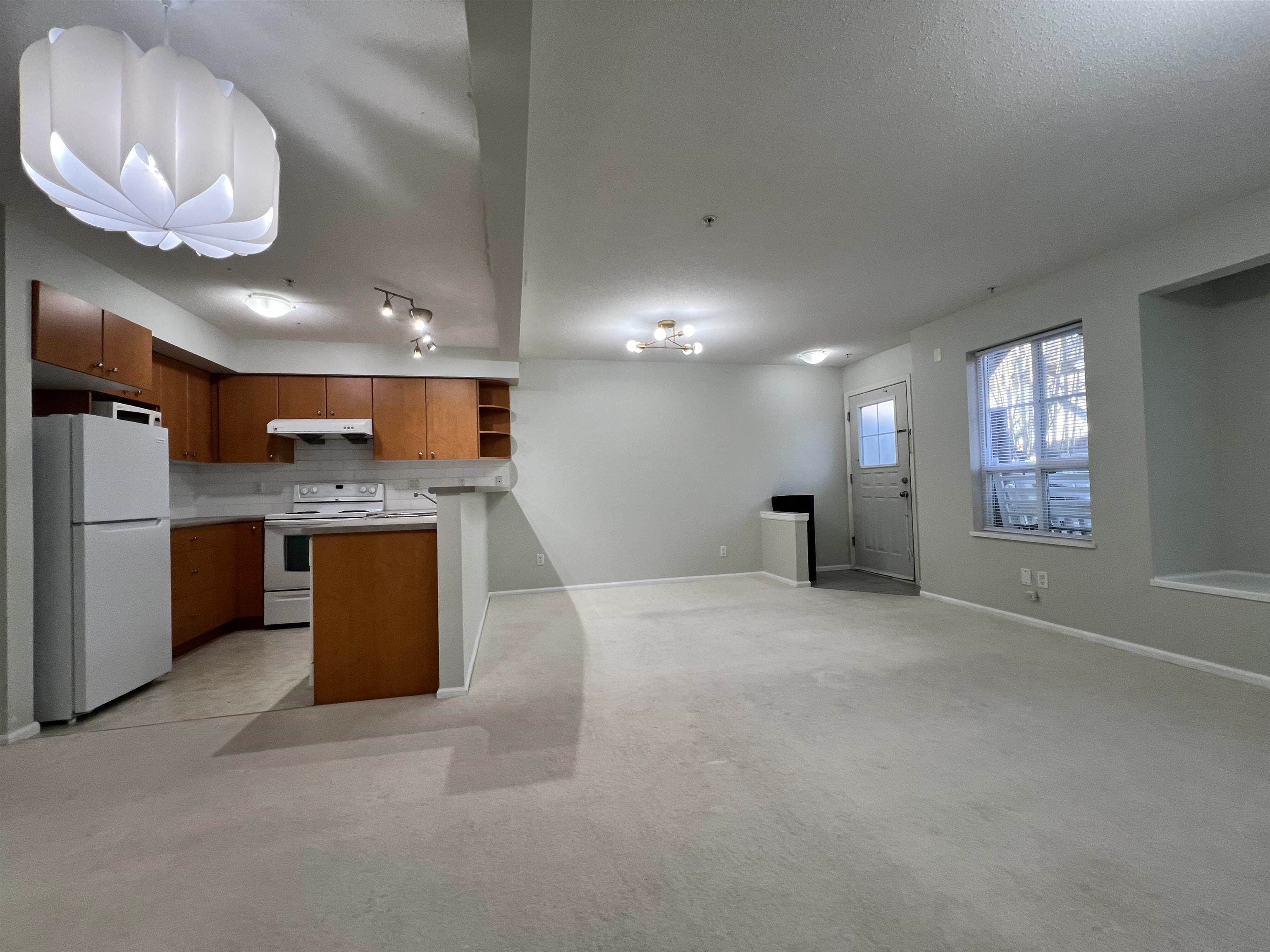 7088 17th Avenue, Burnaby, V3N 1K5 — photo 2