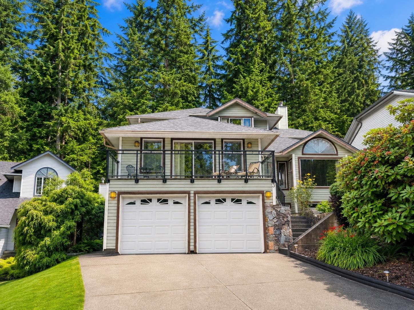 3 Chevalier Court, Port Moody