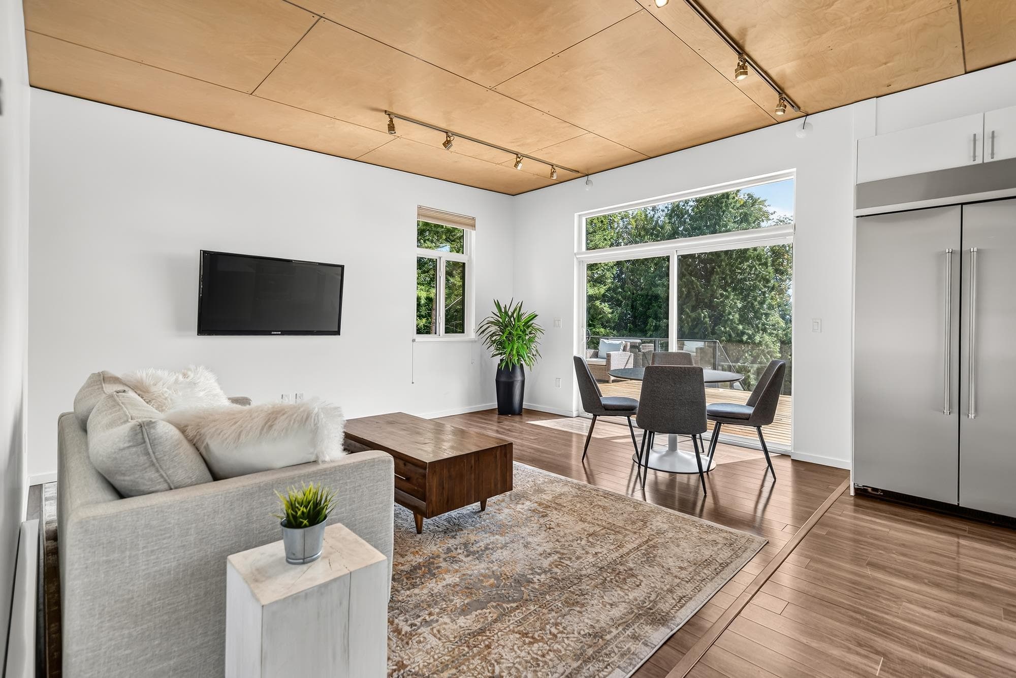 604 Woodland Avenue, Gibsons, V0N 1V1 — photo 5