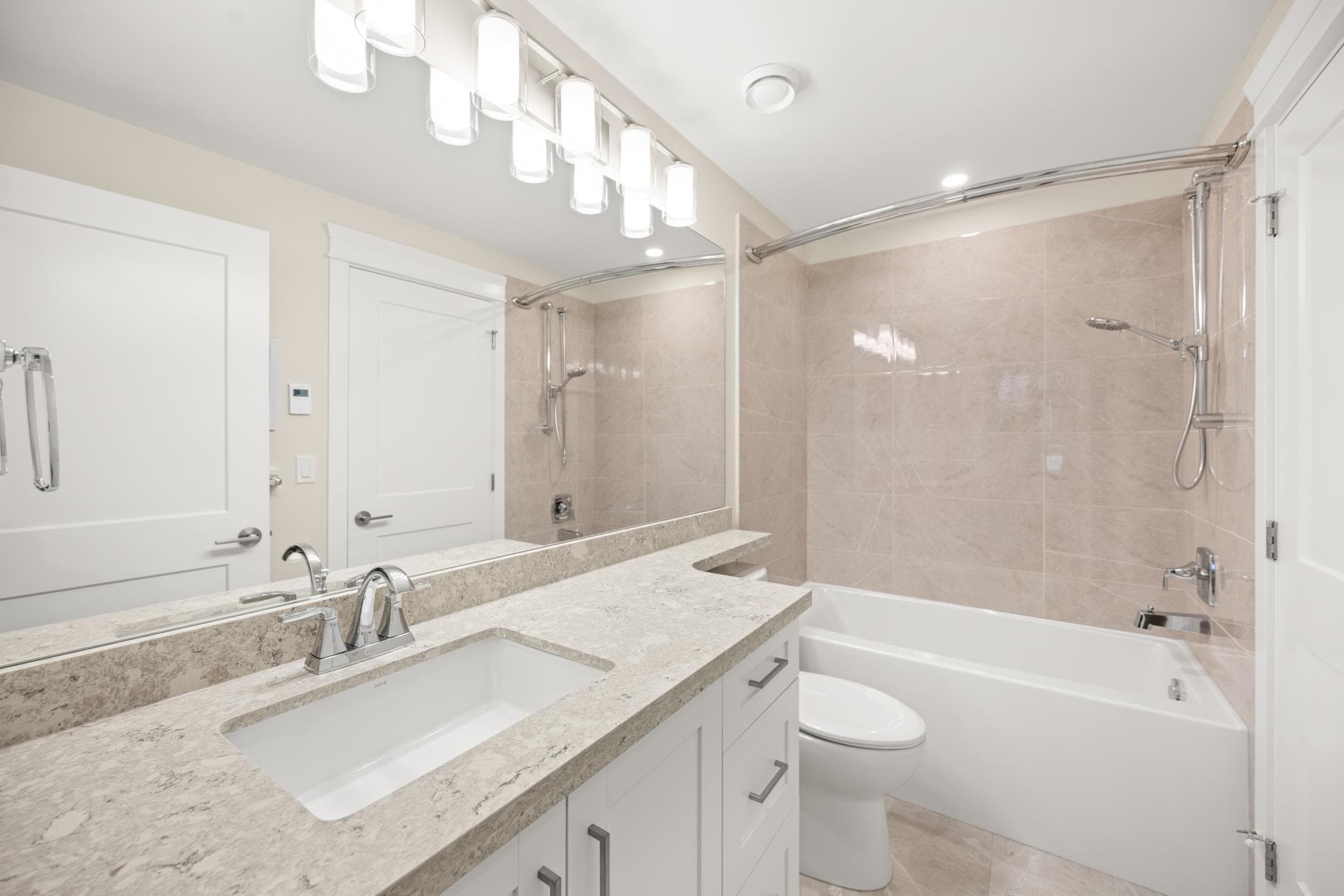 318 - 11063 Ravine Road, Surrey, V3T 3X5 — photo 4