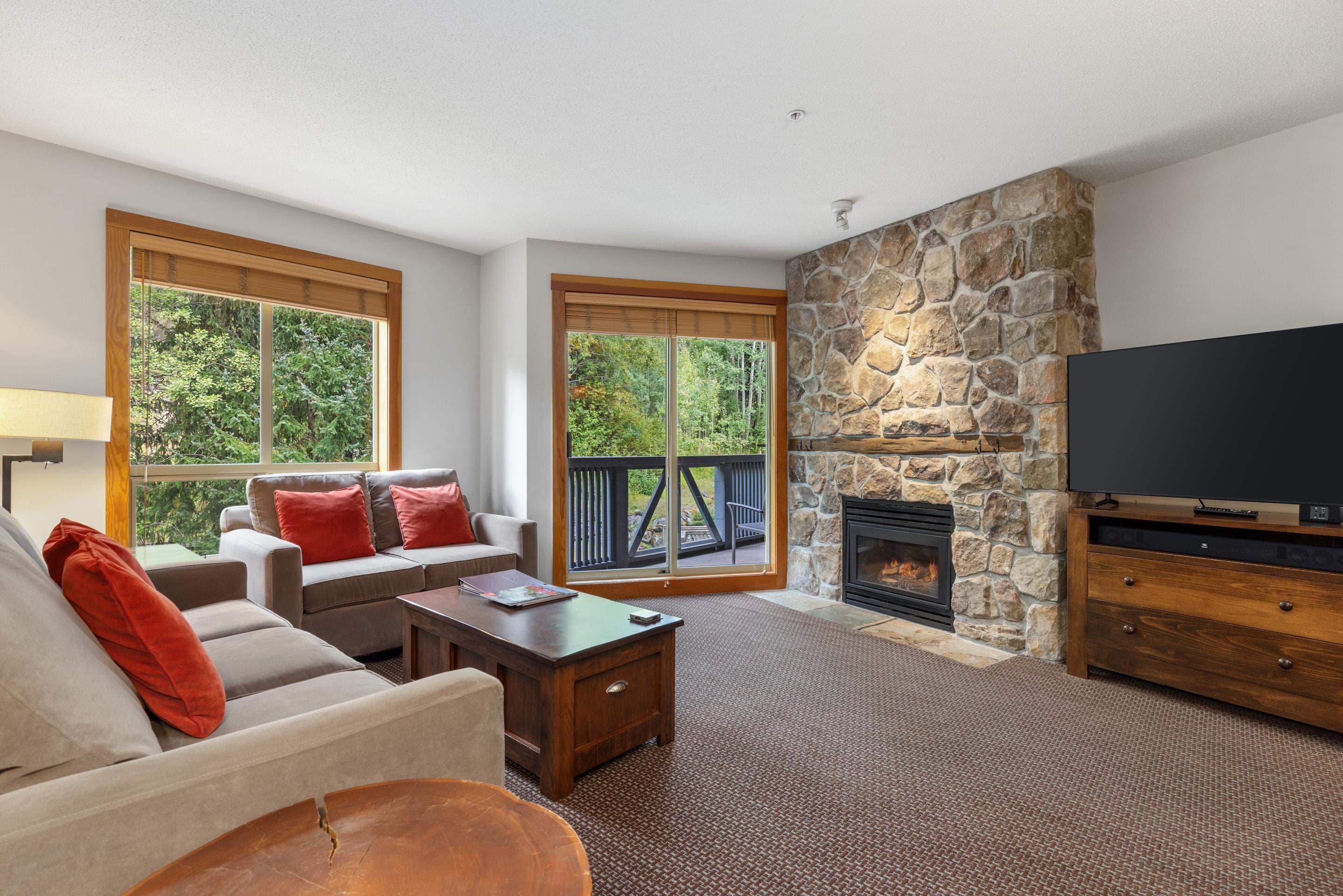 432A - 2036 London Lane, Whistler, V8E 0N7 — photo 1