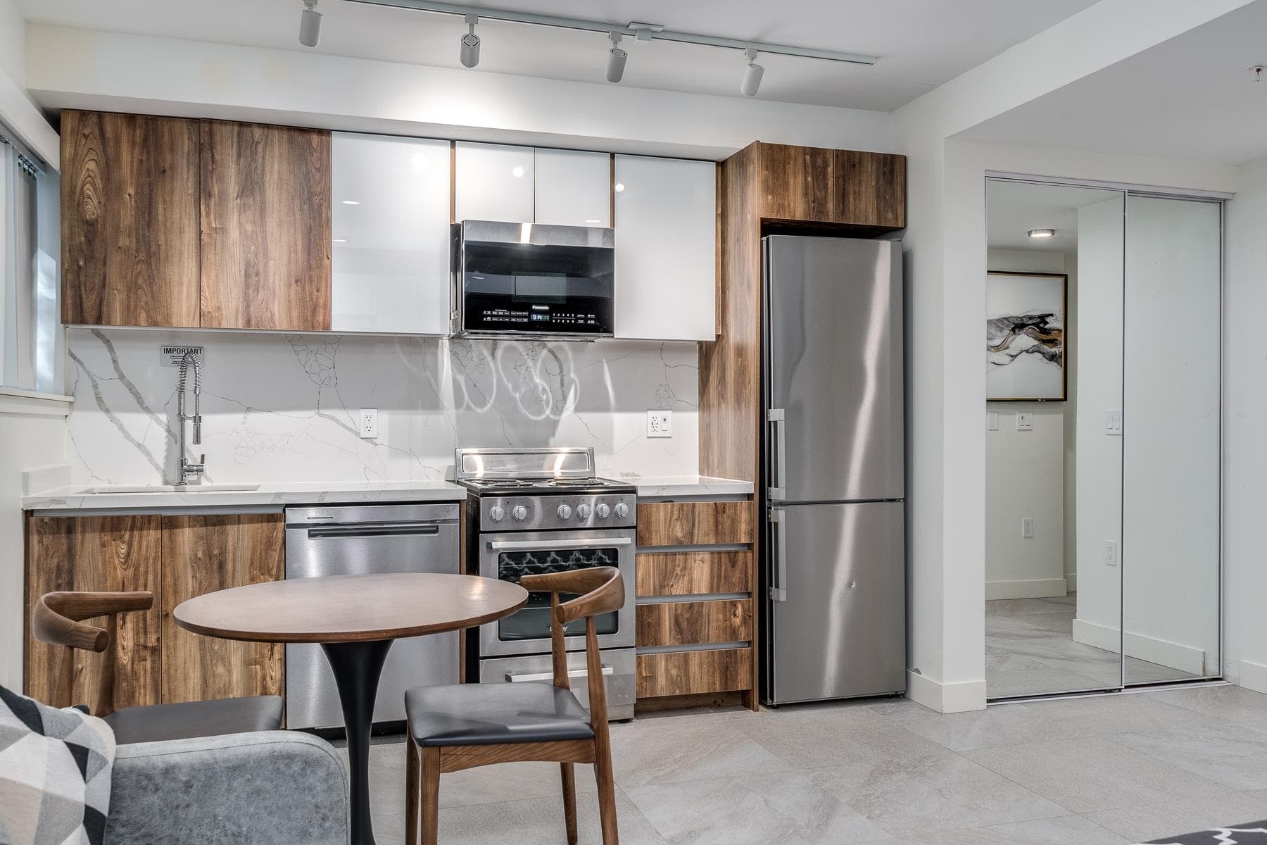 002 - 1170 Barclay Street, Vancouver, V6E 1H1 — photo 4