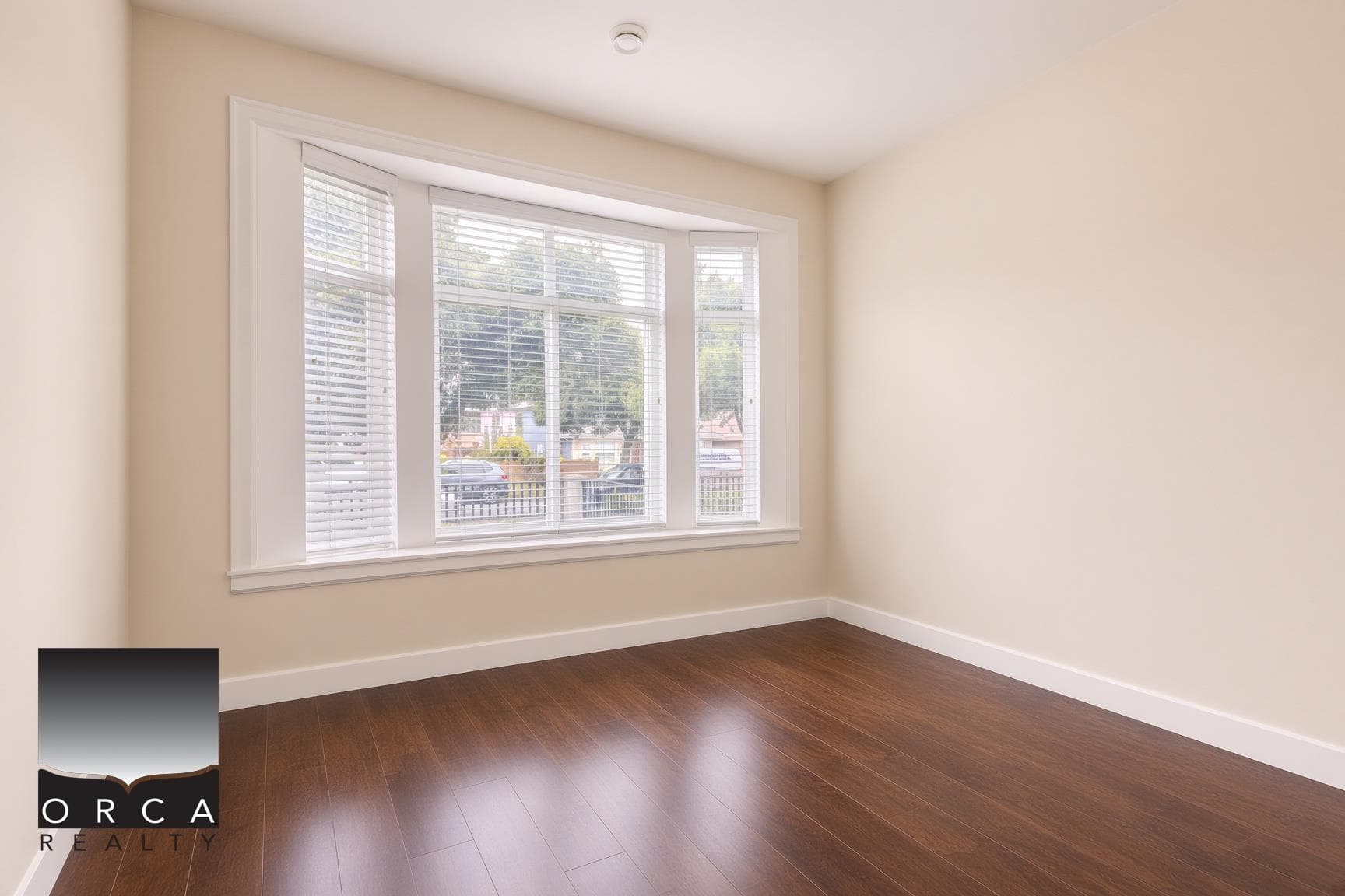 2572 E 2nd Avenue, Vancouver, V5M 1C6 — photo 3