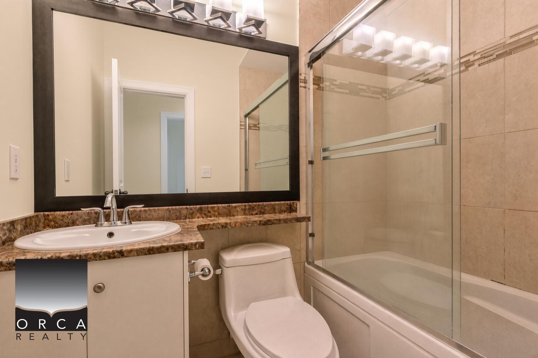 2572 E 2nd Avenue, Vancouver, V5M 1C6 — photo 5