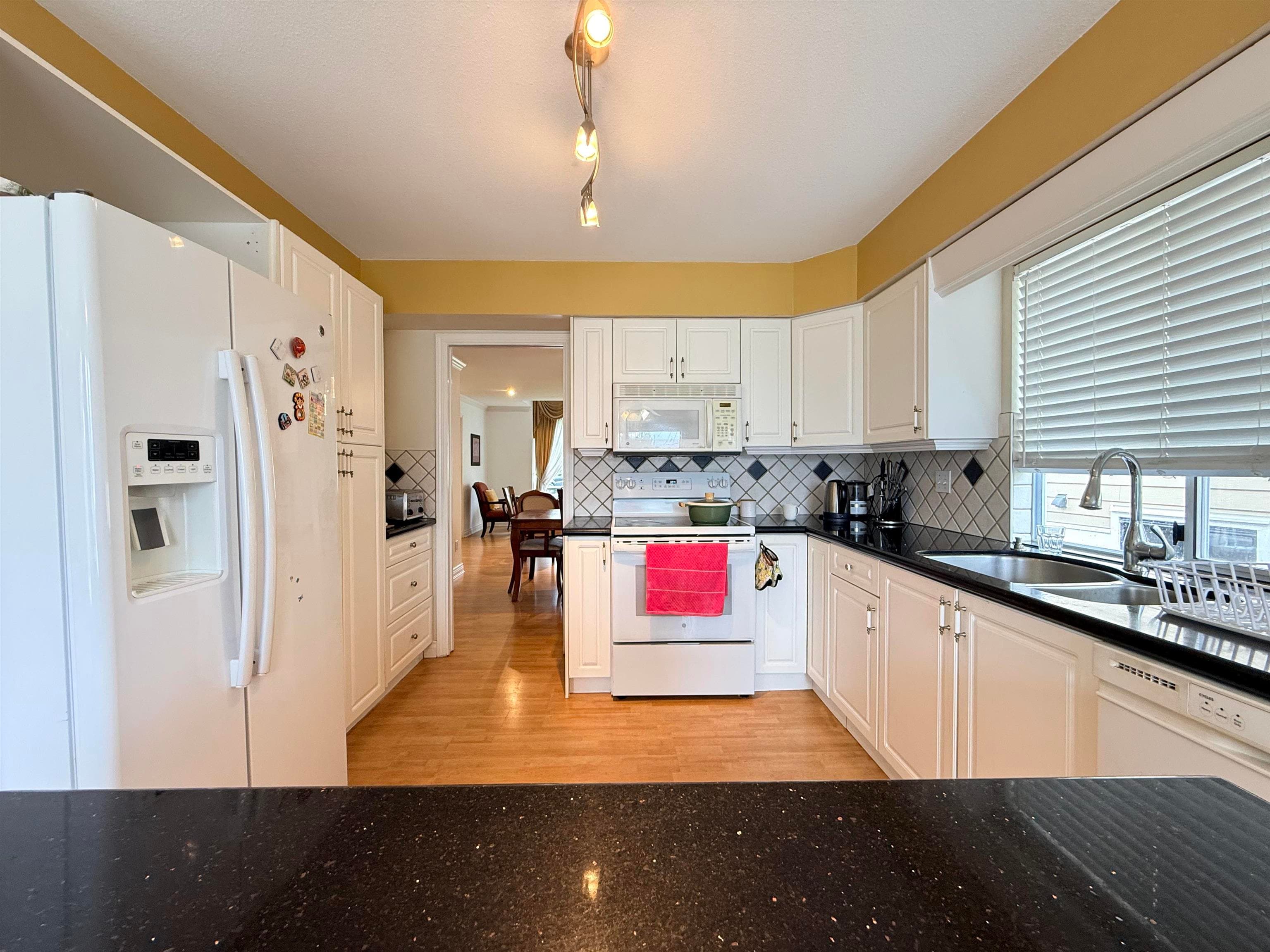 Main House - 335 W 27th Street, North Vancouver, V7N 2H5 — photo 5