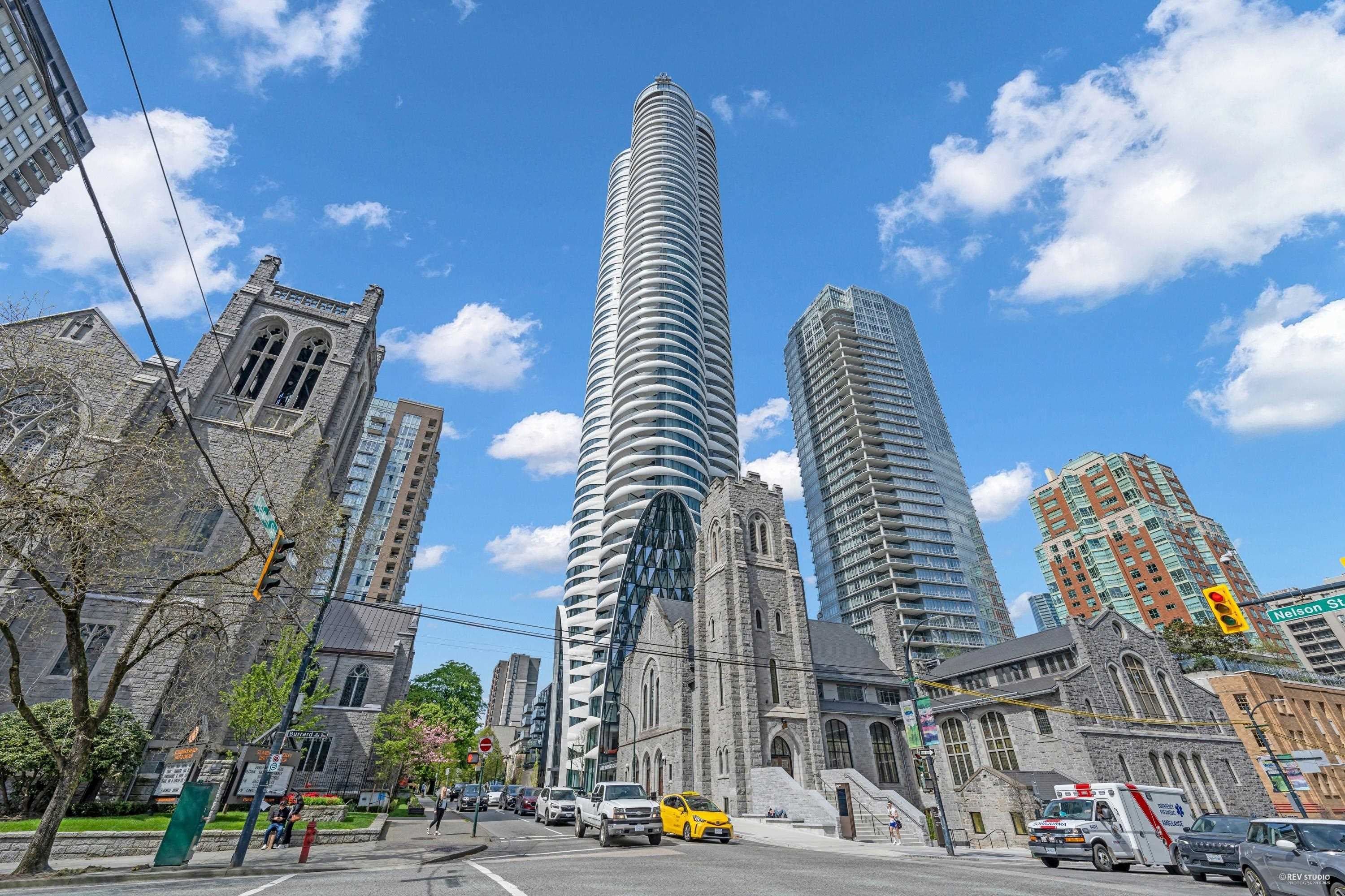 1033 Nelson Street, Vancouver, V6E 0E5 — photo 1