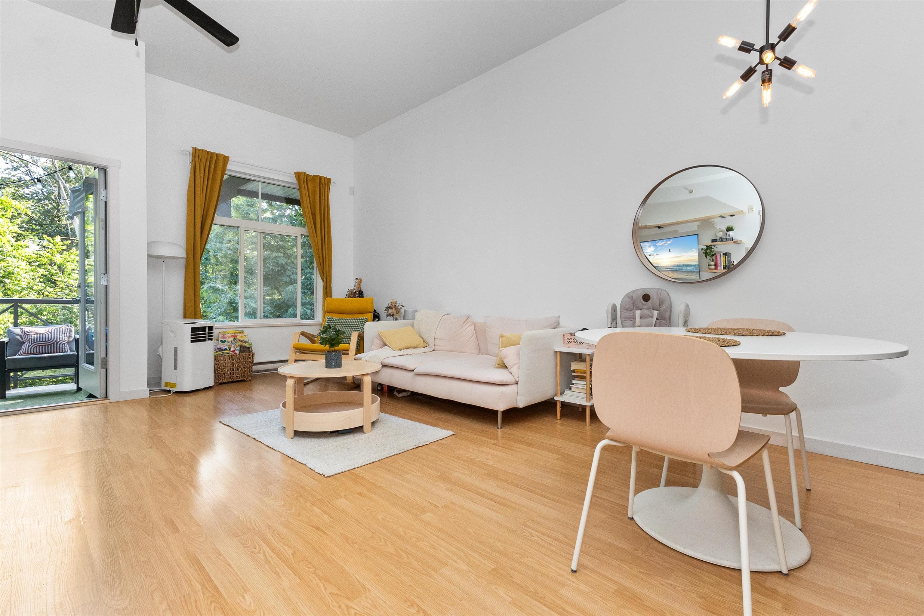 406 - 33338 E Bourquin Crescent, Abbotsford, V2S 1Y1 — photo 3