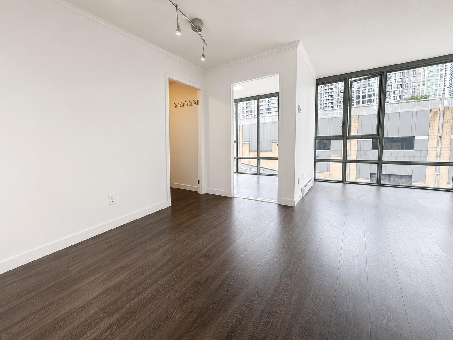 505 - 930 Cambie Street, Vancouver, V6B 5Y1 — photo 2