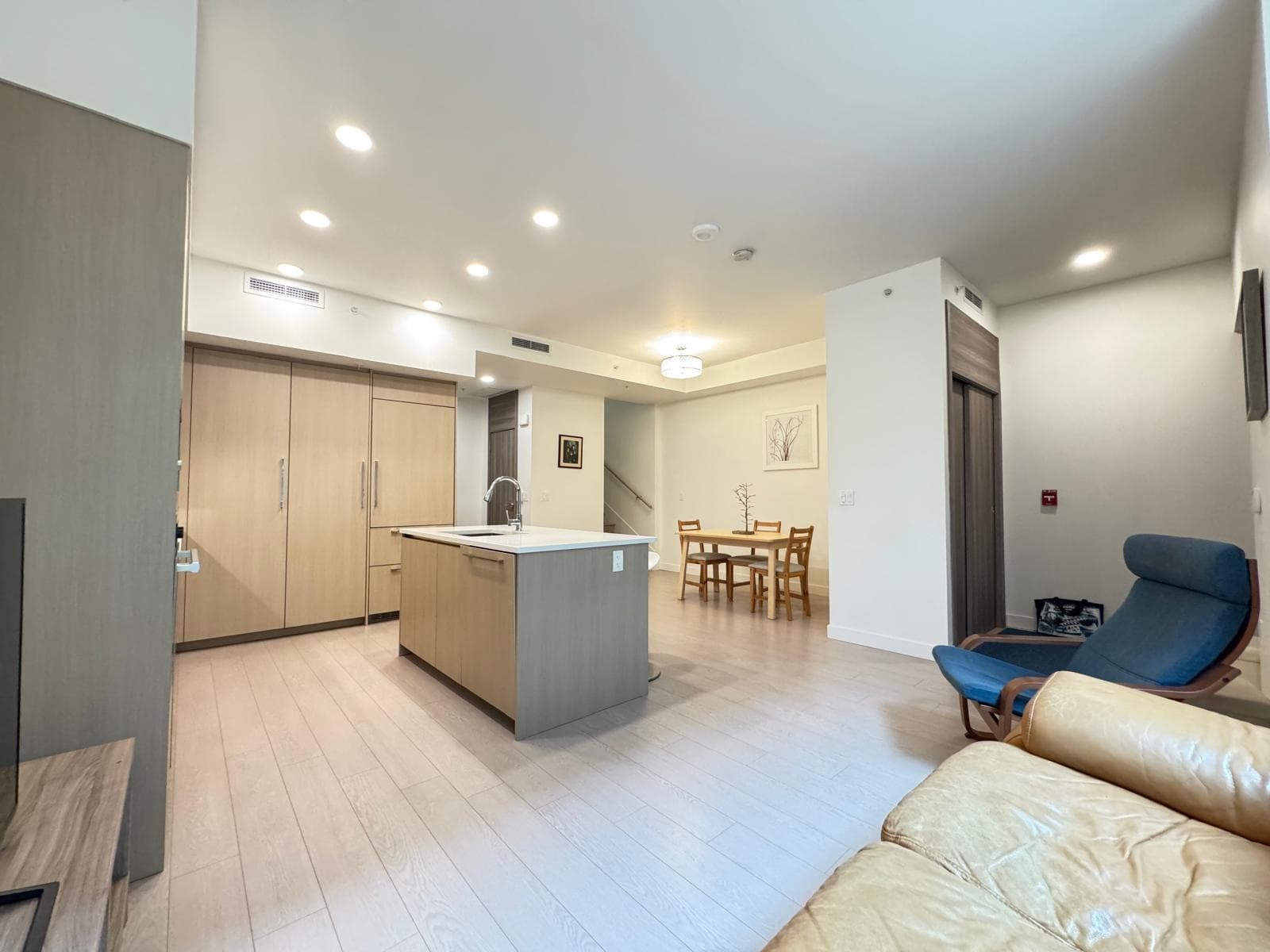 8180 Nunavut Lane, Vancouver, V5X 0H3 — photo 5