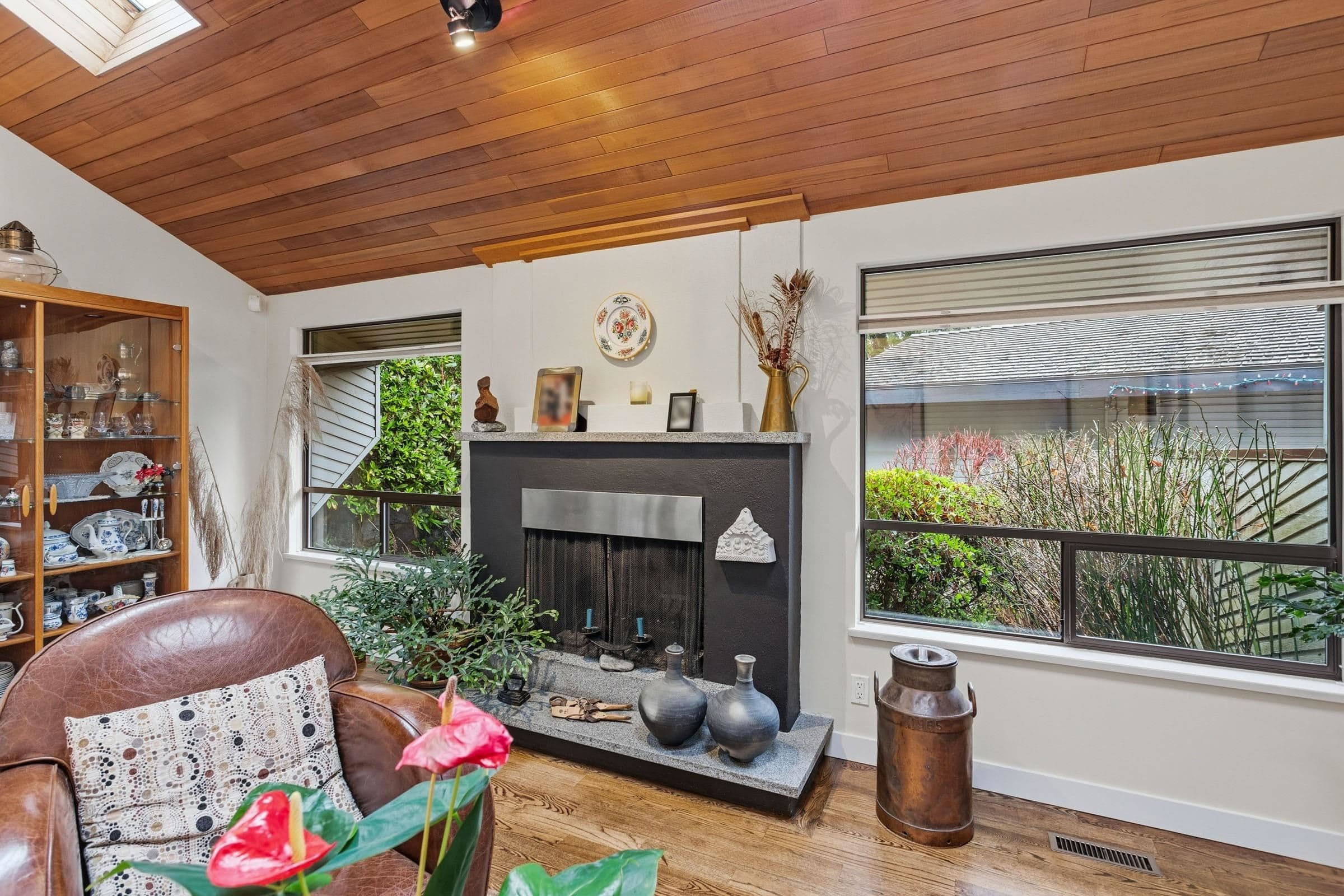 5639 White Pine Lane, North Vancouver, V7R 4S1 — photo 5