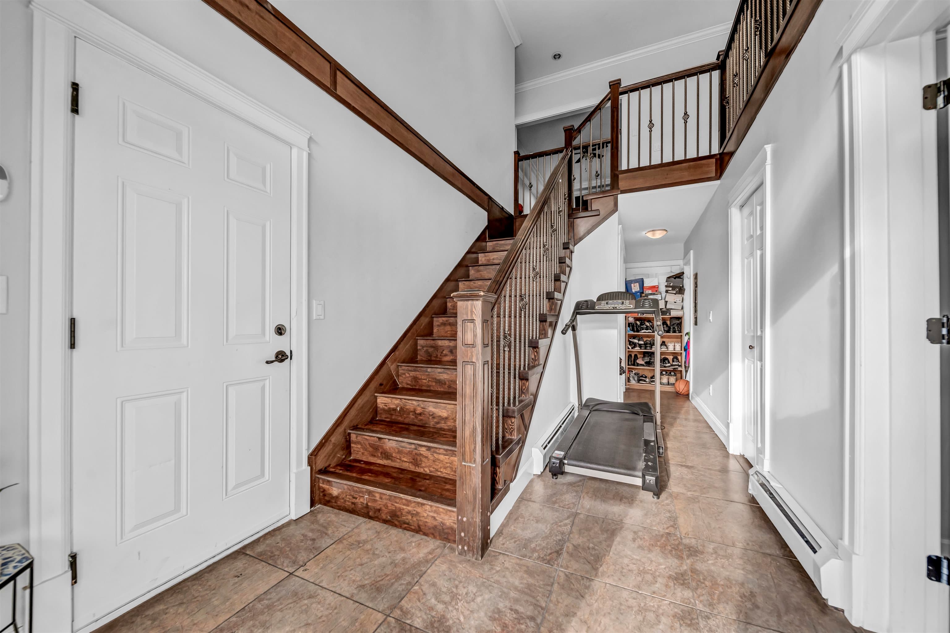 12101 84 Avenue, Surrey, V3W 3G4 — photo 3