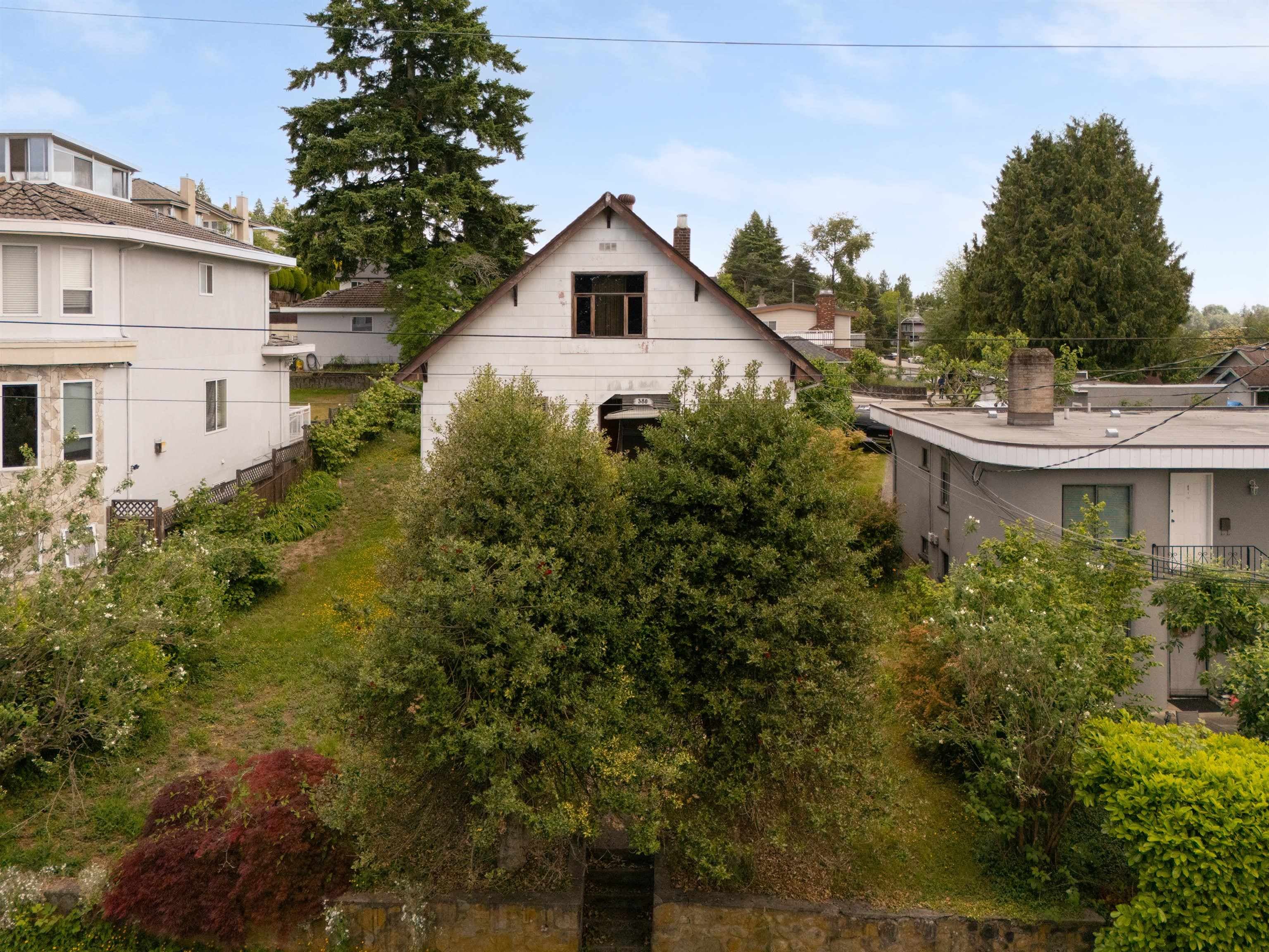 380 Delta Avenue, Burnaby, V5B 3C5 — photo 2