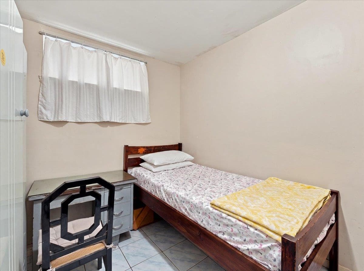 2579 W 45th Avenue, Vancouver