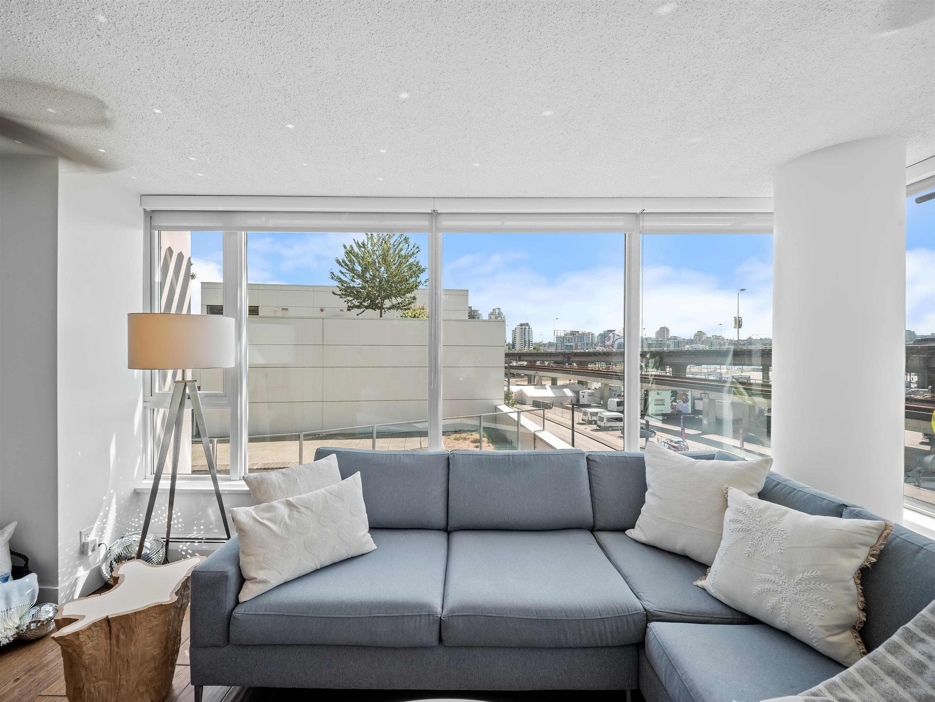 502 - 688 Abbott Street, Vancouver, V6B 0B9 — photo 4