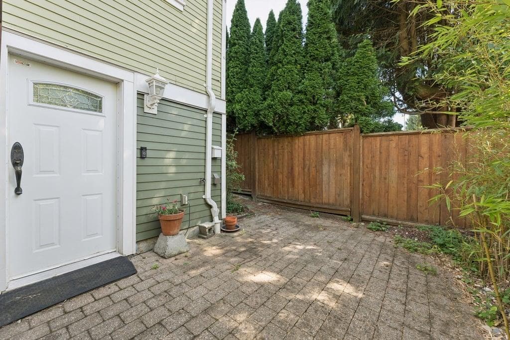 Garden - 3401 Fleming Street, Vancouver, V5N 3V7 — photo 3