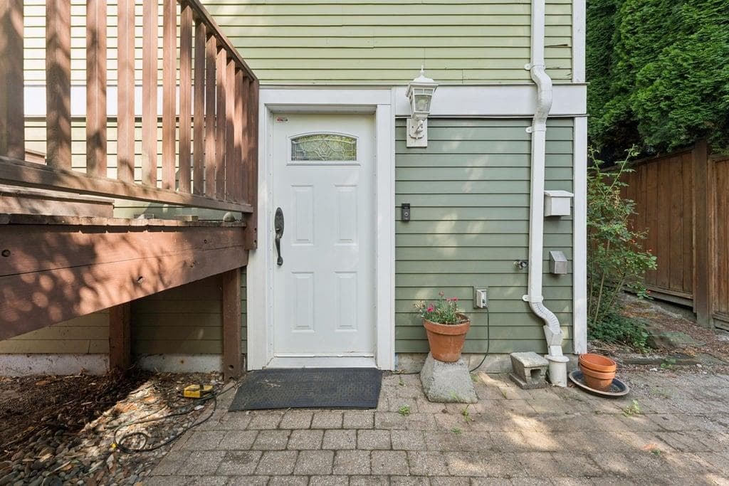 Garden - 3401 Fleming Street, Vancouver, V5N 3V7 — photo 4