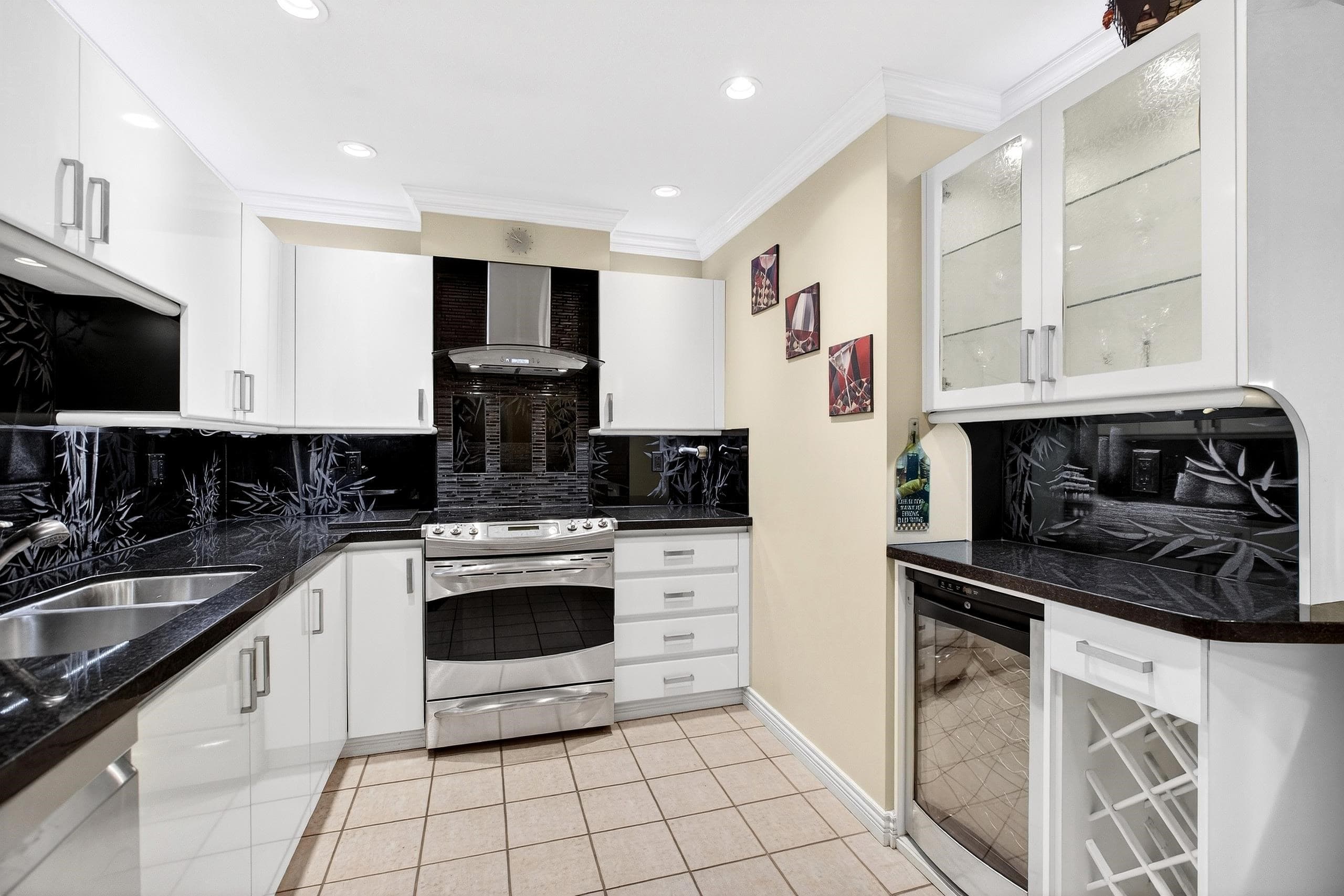 205 - 15140 29a Avenue, Surrey, V4P 3B1 — photo 4